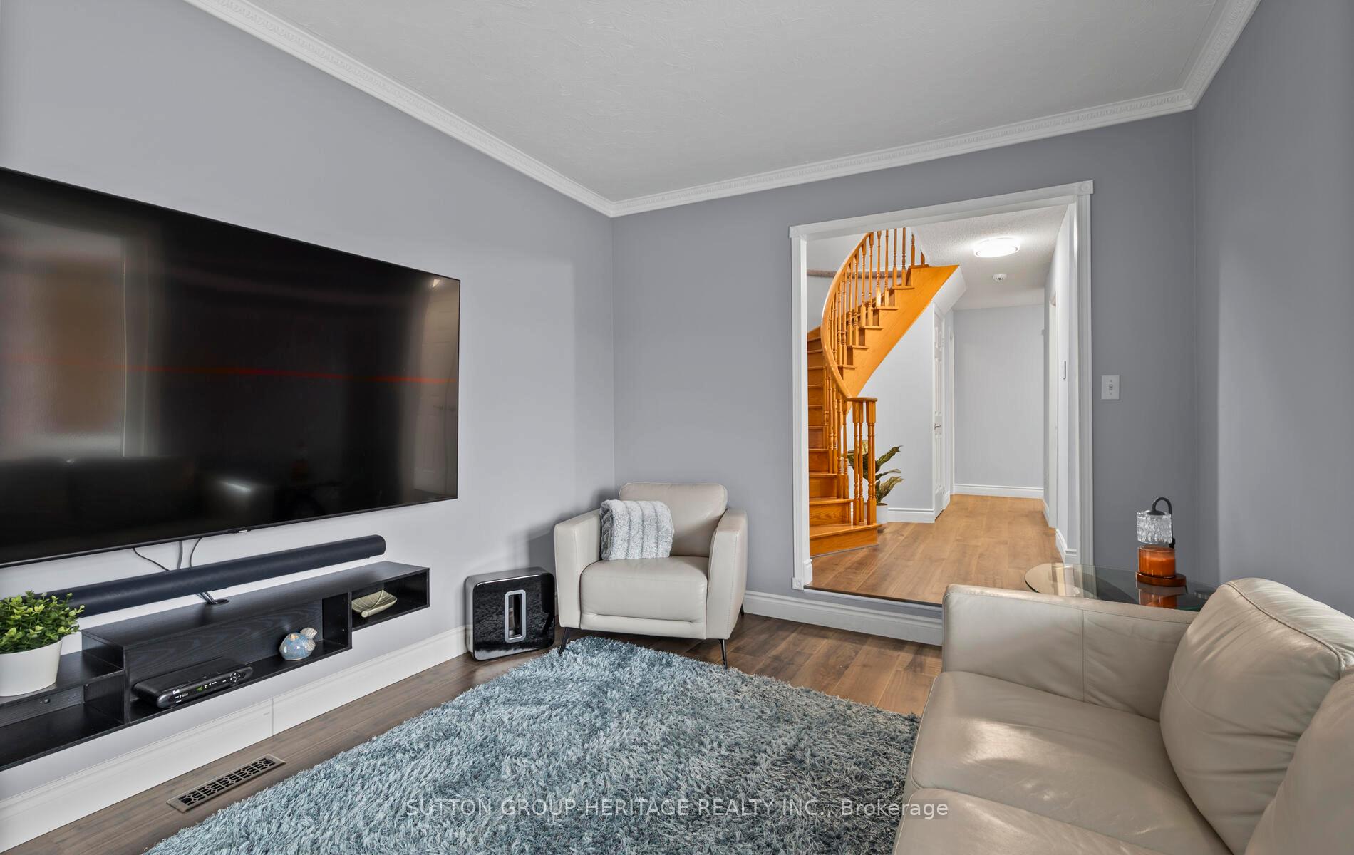 Photo 22 of 143 Angus Drive W, Ajax, Central — HOMEH