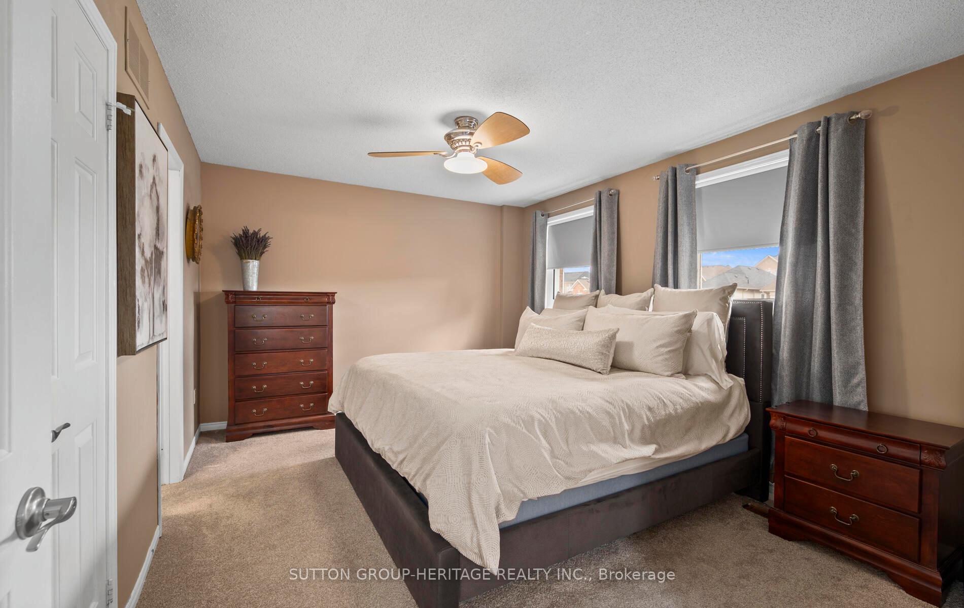 Photo 15 of 143 Angus Drive W, Ajax, Central — HOMEH