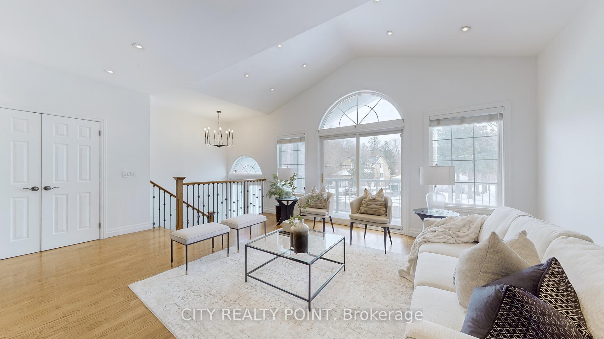 Photo 4 of 126 Clarence Street, Vaughan, West Woodbridge — HOMEH