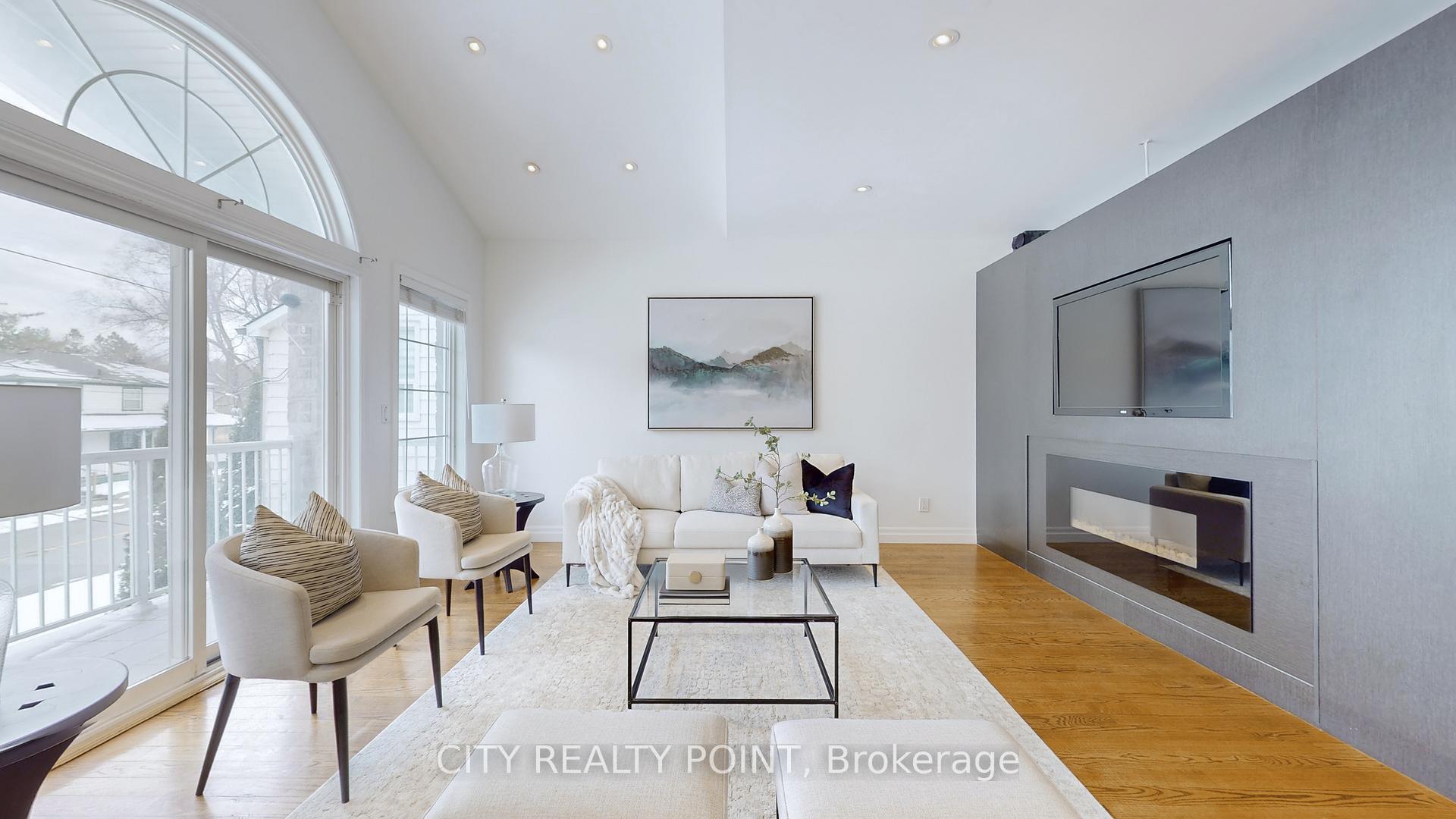 Photo 9 of 126 Clarence Street, Vaughan, West Woodbridge — HOMEH