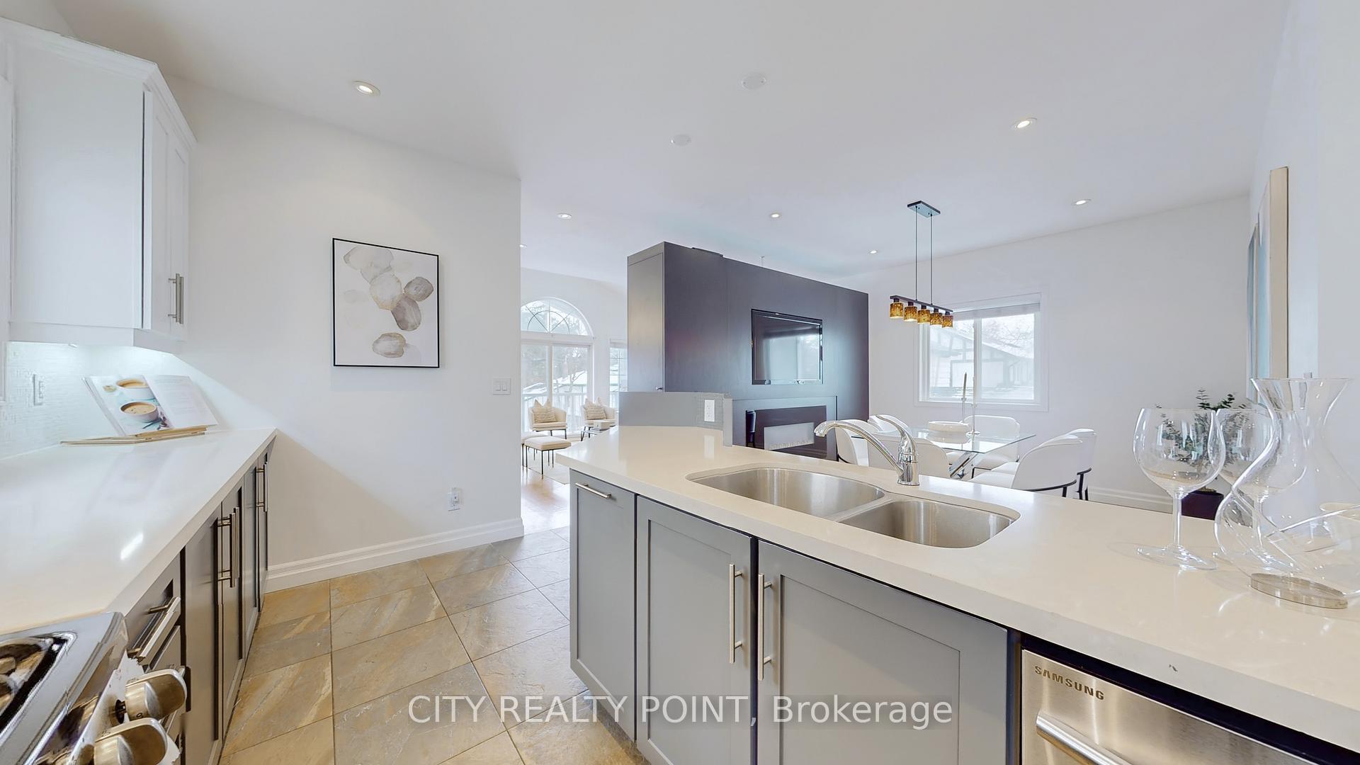Photo 27 of 126 Clarence Street, Vaughan, West Woodbridge — HOMEH
