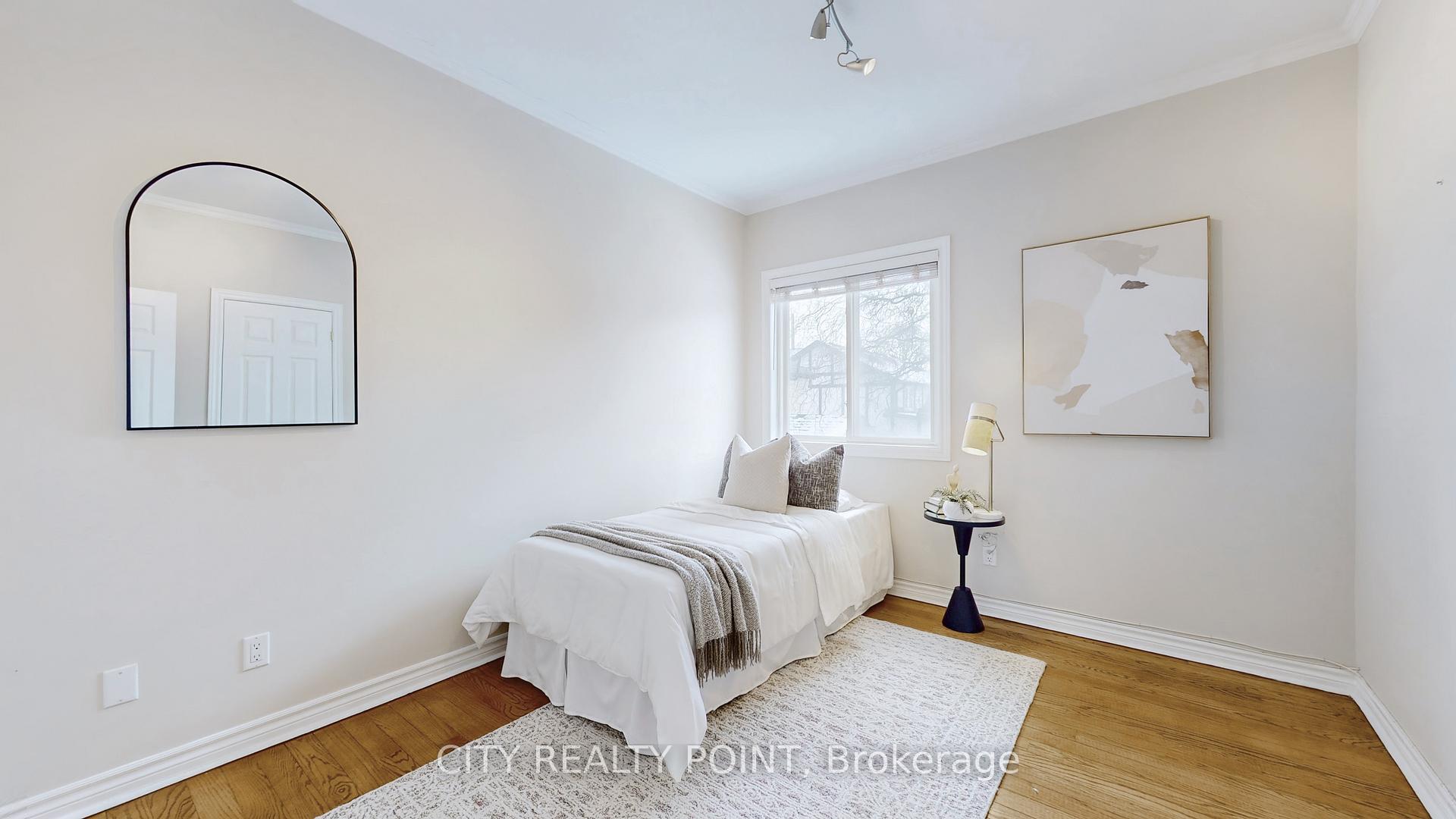 Photo 10 of 126 Clarence Street, Vaughan, West Woodbridge — HOMEH