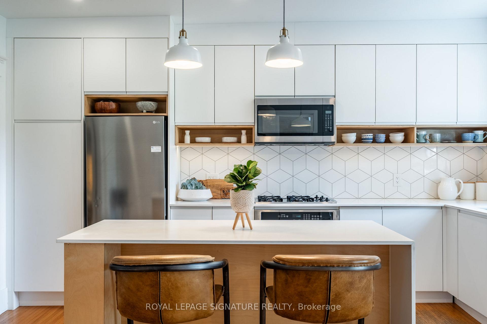 Photo 10 of 409 Herkimer Street, Hamilton, Kirkendall — HOMEH