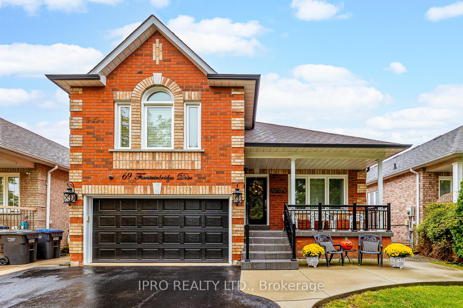 Photo 2 of 69 Fountainbridge Drive, Caledon, Bolton East — HOMEH