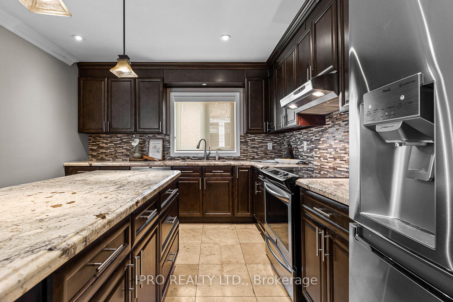 Photo 47 of 69 Fountainbridge Drive, Caledon, Bolton East — HOMEH