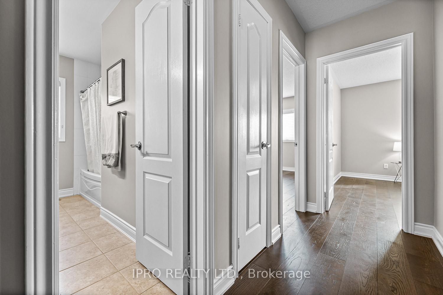 Photo 10 of 69 Fountainbridge Drive, Caledon, Bolton East — HOMEH