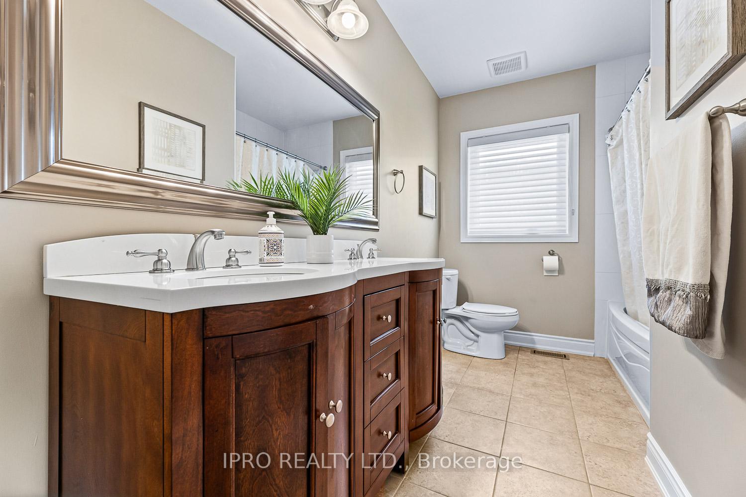 Photo 27 of 69 Fountainbridge Drive, Caledon, Bolton East — HOMEH