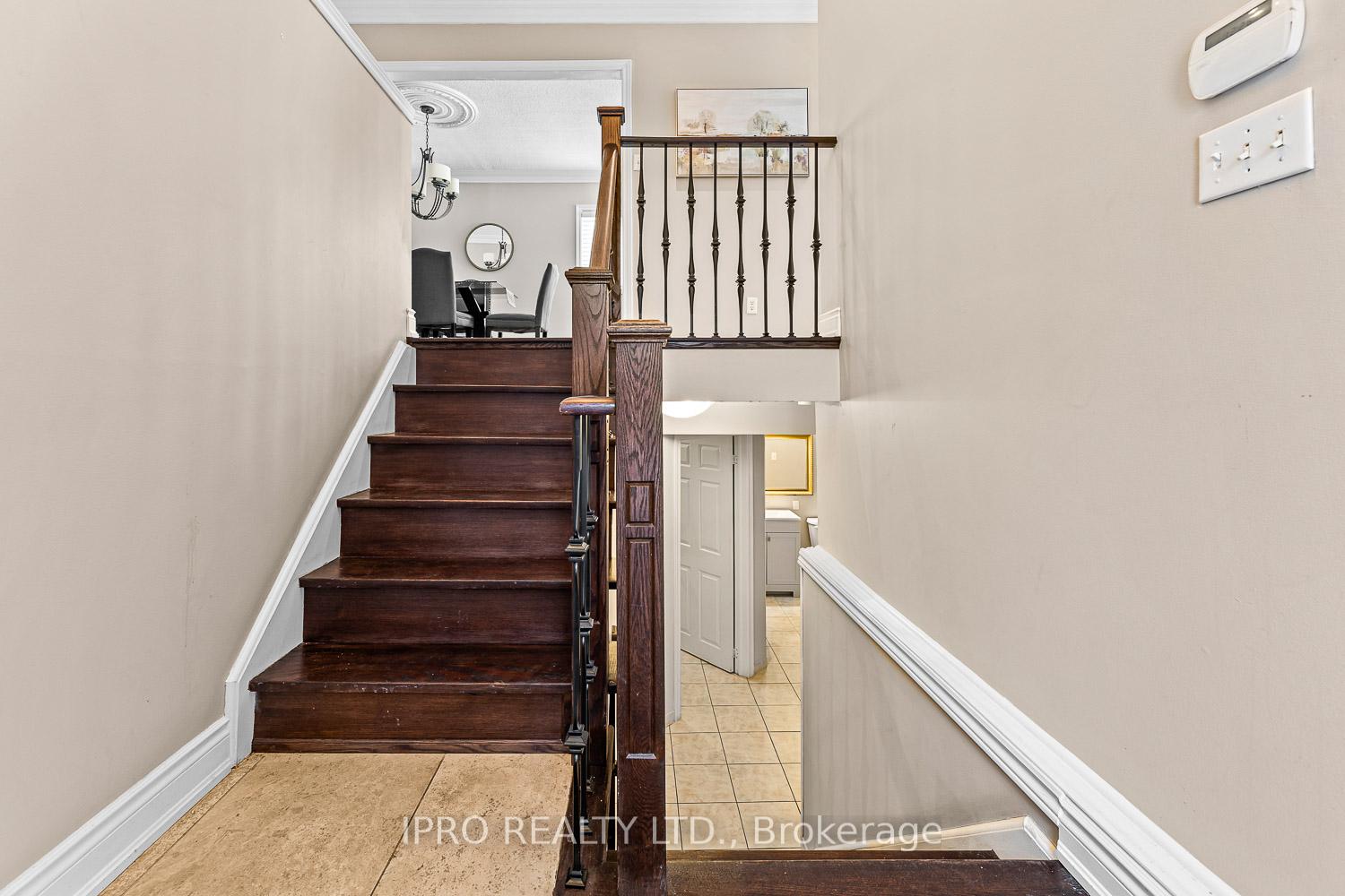 Photo 32 of 69 Fountainbridge Drive, Caledon, Bolton East — HOMEH