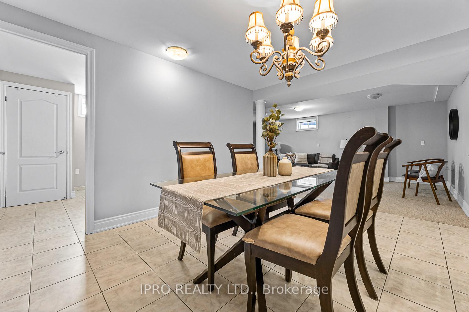 Photo 26 of 69 Fountainbridge Drive, Caledon, Bolton East — HOMEH