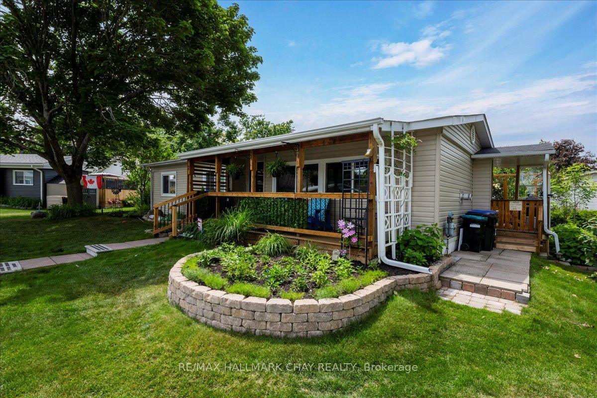 Photo 1 of 2 Cedar Grove, Innisfil, Alcona — HOMEH