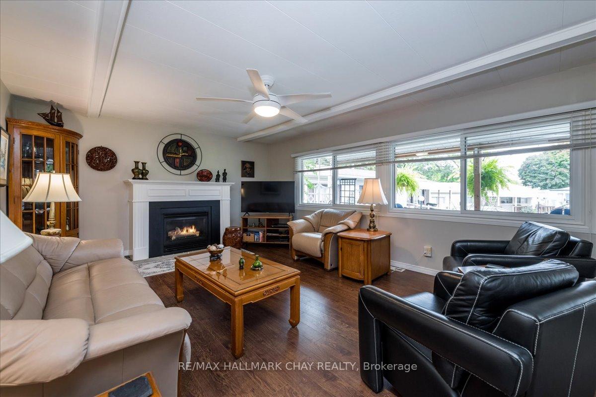 Photo 3 of 2 Cedar Grove, Innisfil, Alcona — HOMEH