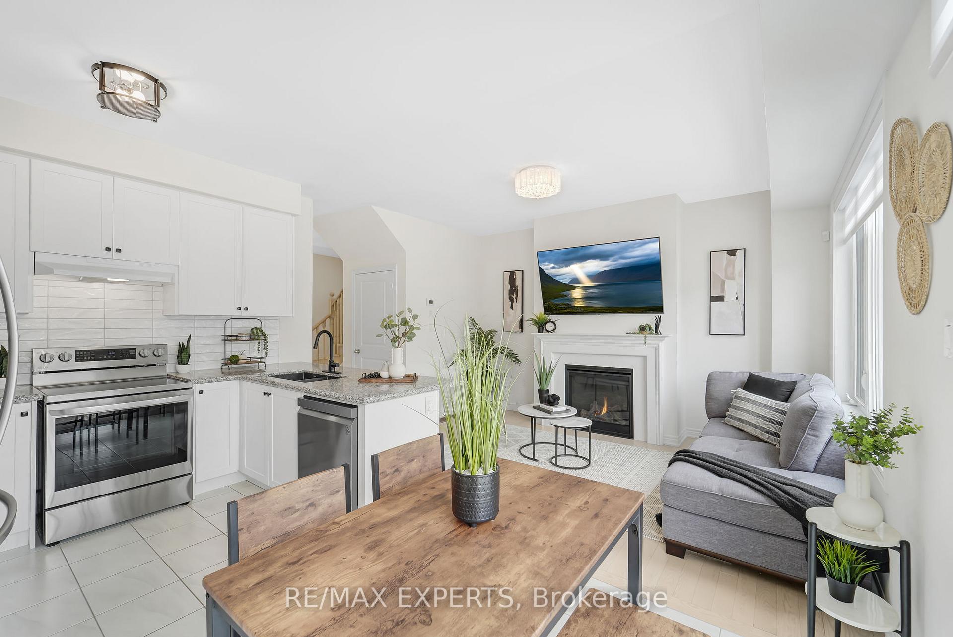 Photo 4 of 440 Black Cherry Crescent, Shelburne — HOMEH