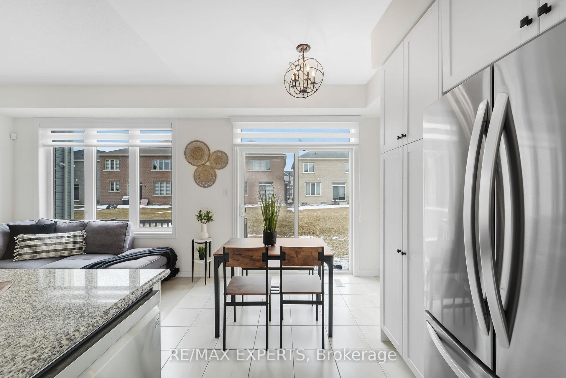 Photo 5 of 440 Black Cherry Crescent, Shelburne — HOMEH