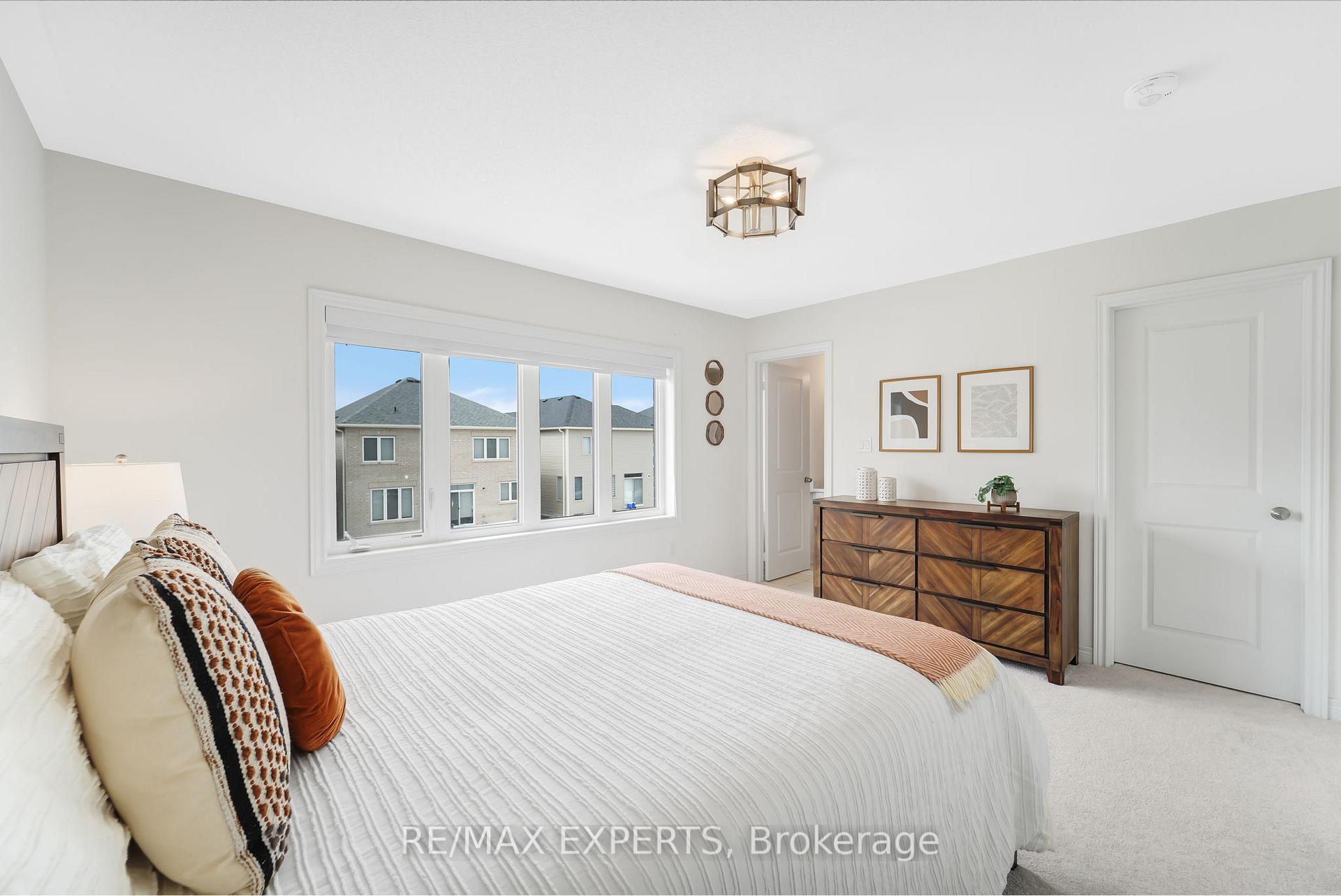 Photo 14 of 440 Black Cherry Crescent, Shelburne — HOMEH