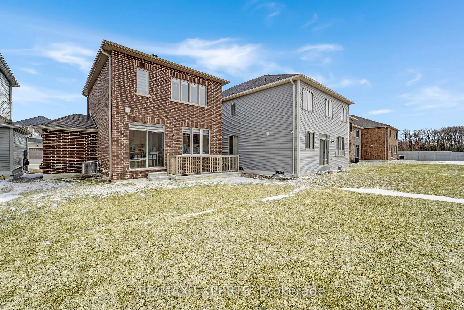 Photo 35 of 440 Black Cherry Crescent, Shelburne — HOMEH