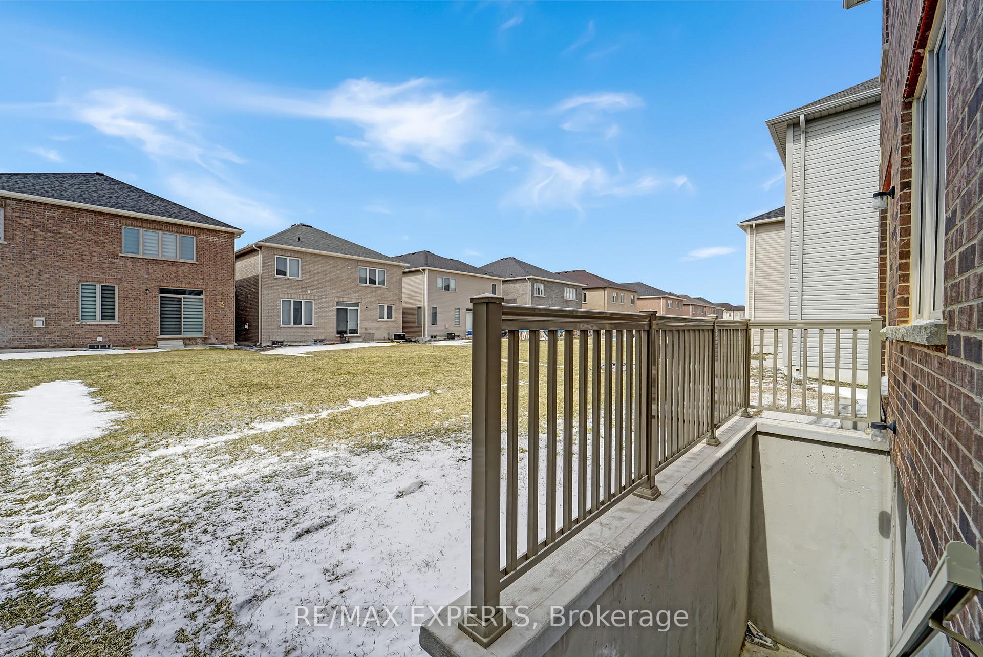Photo 30 of 440 Black Cherry Crescent, Shelburne — HOMEH