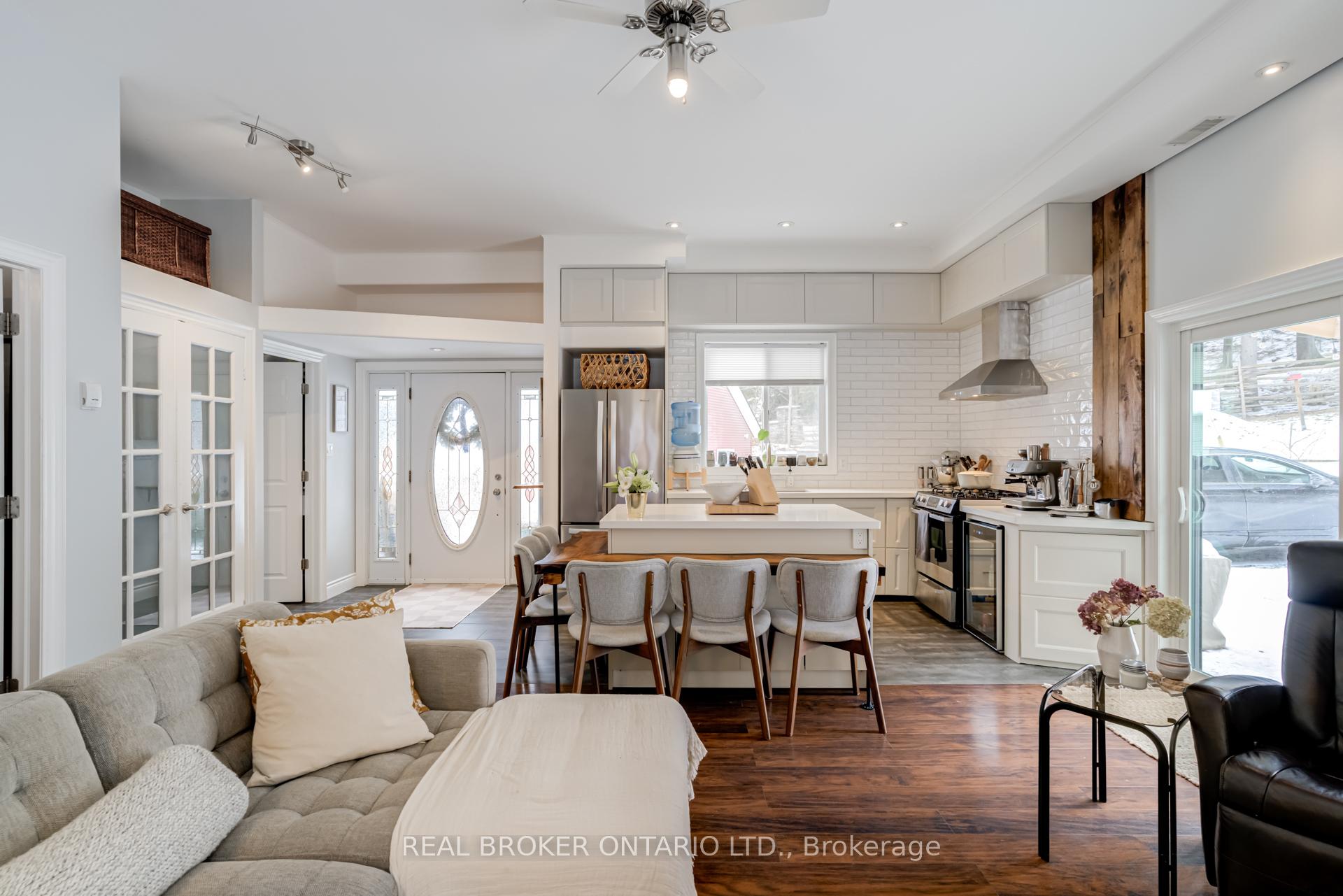 Photo 7 of 29 Old Pavillion Road, Caledon, Cheltenham — HOMEH