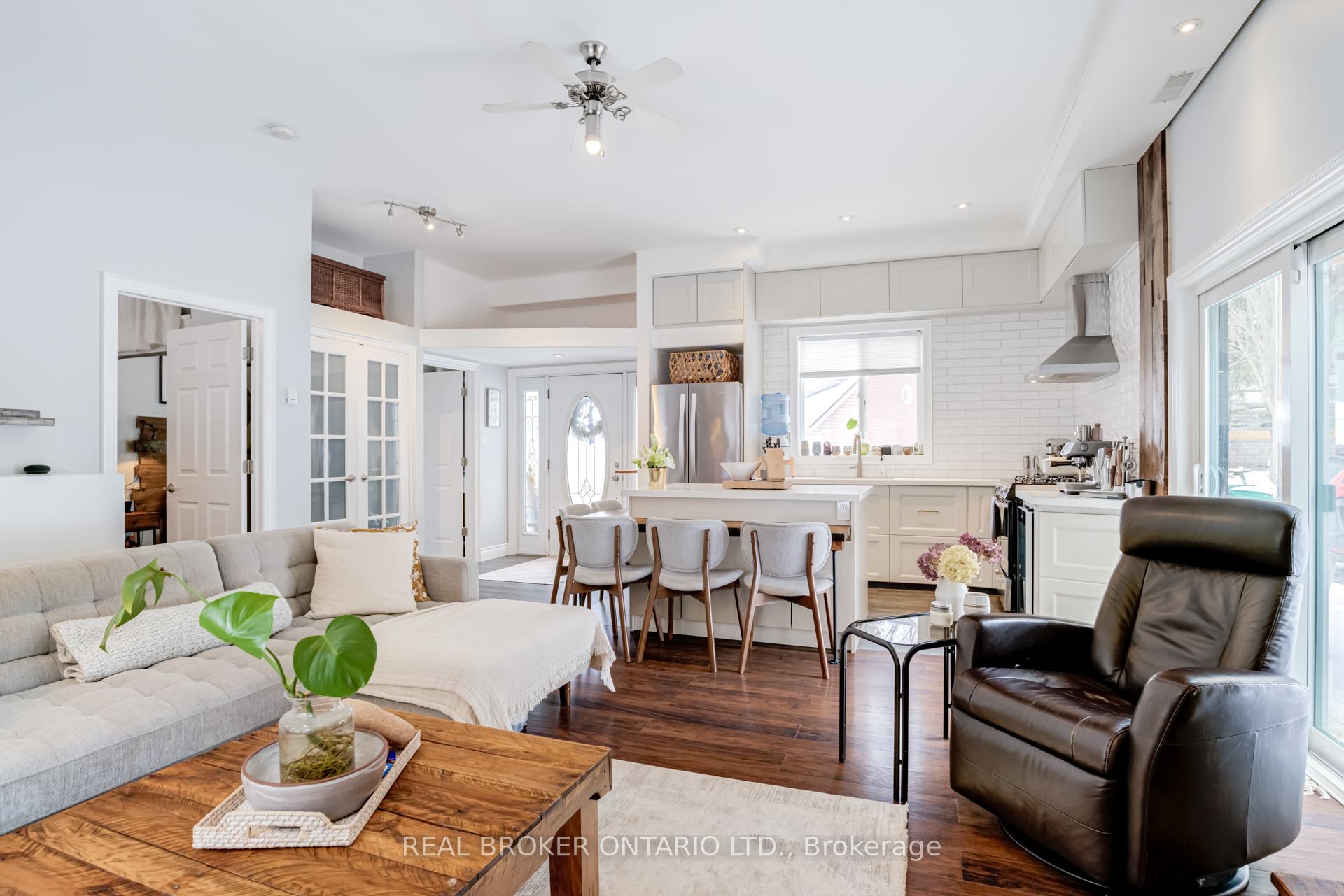 Photo 3 of 29 Old Pavillion Road, Caledon, Cheltenham — HOMEH