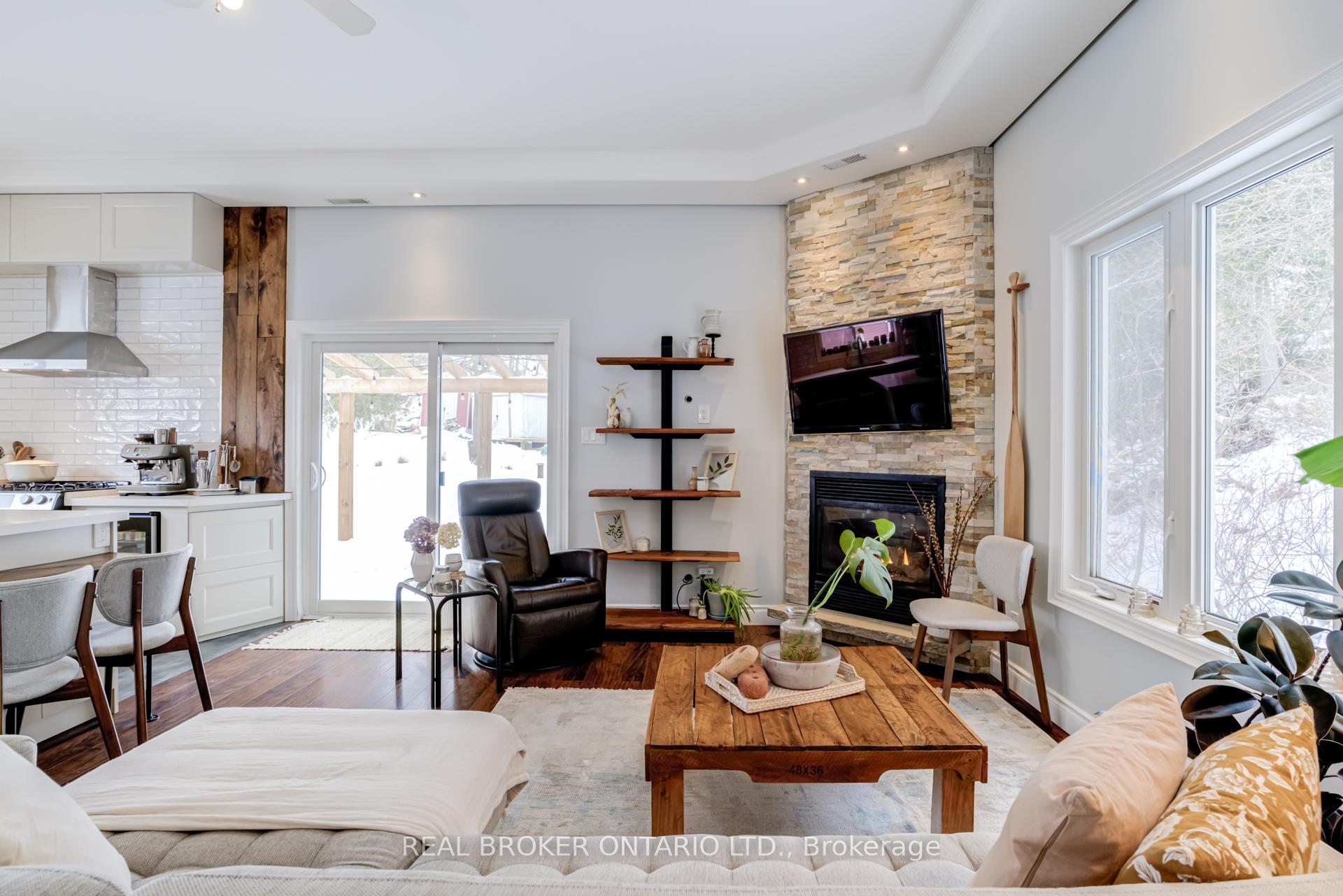 Photo 23 of 29 Old Pavillion Road, Caledon, Cheltenham — HOMEH