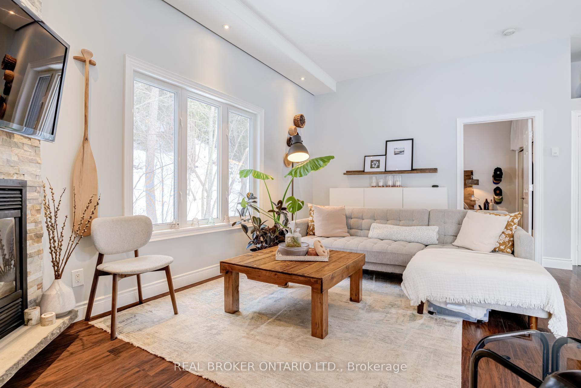 Photo 16 of 29 Old Pavillion Road, Caledon, Cheltenham — HOMEH