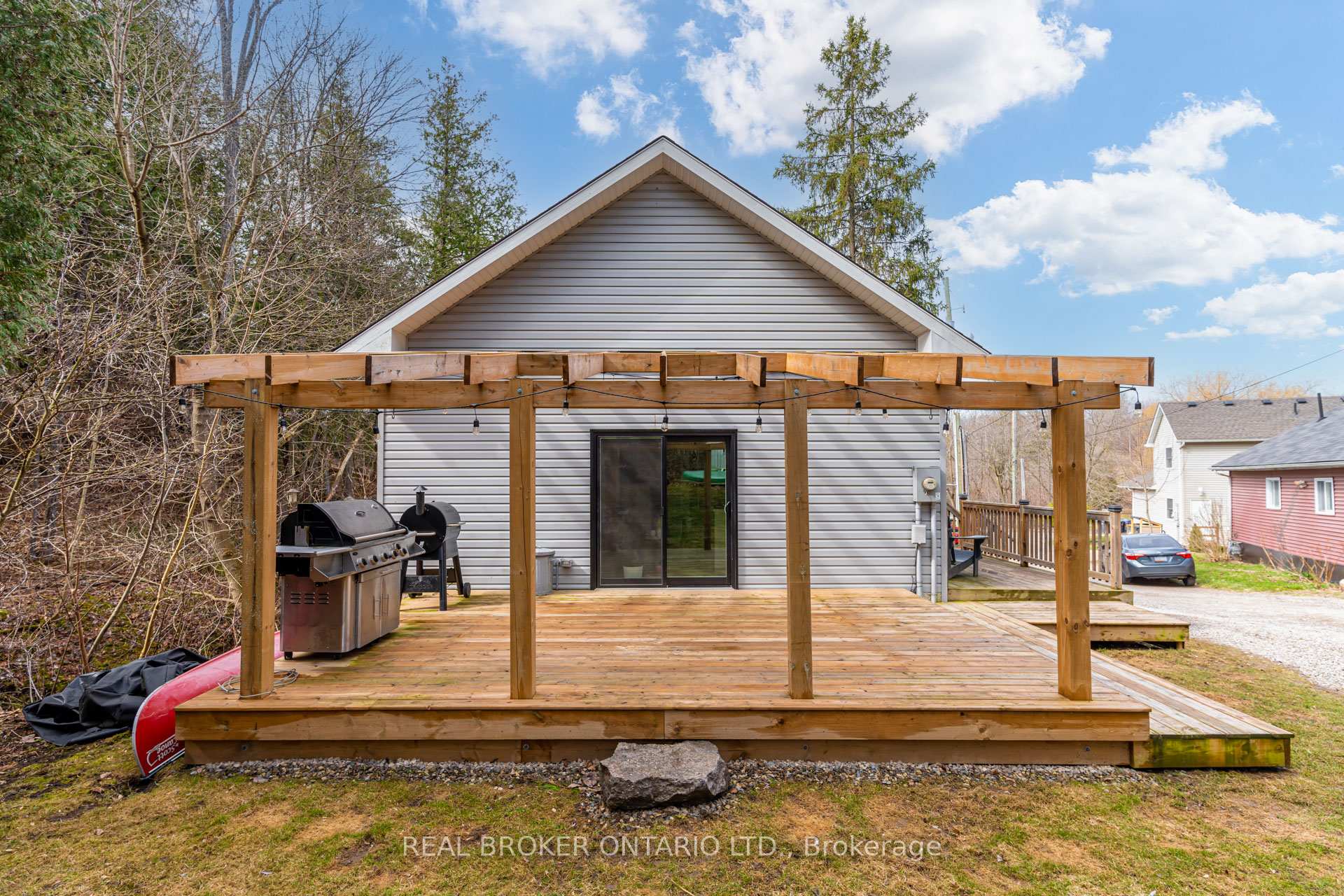 Photo 13 of 29 Old Pavillion Road, Caledon, Cheltenham — HOMEH