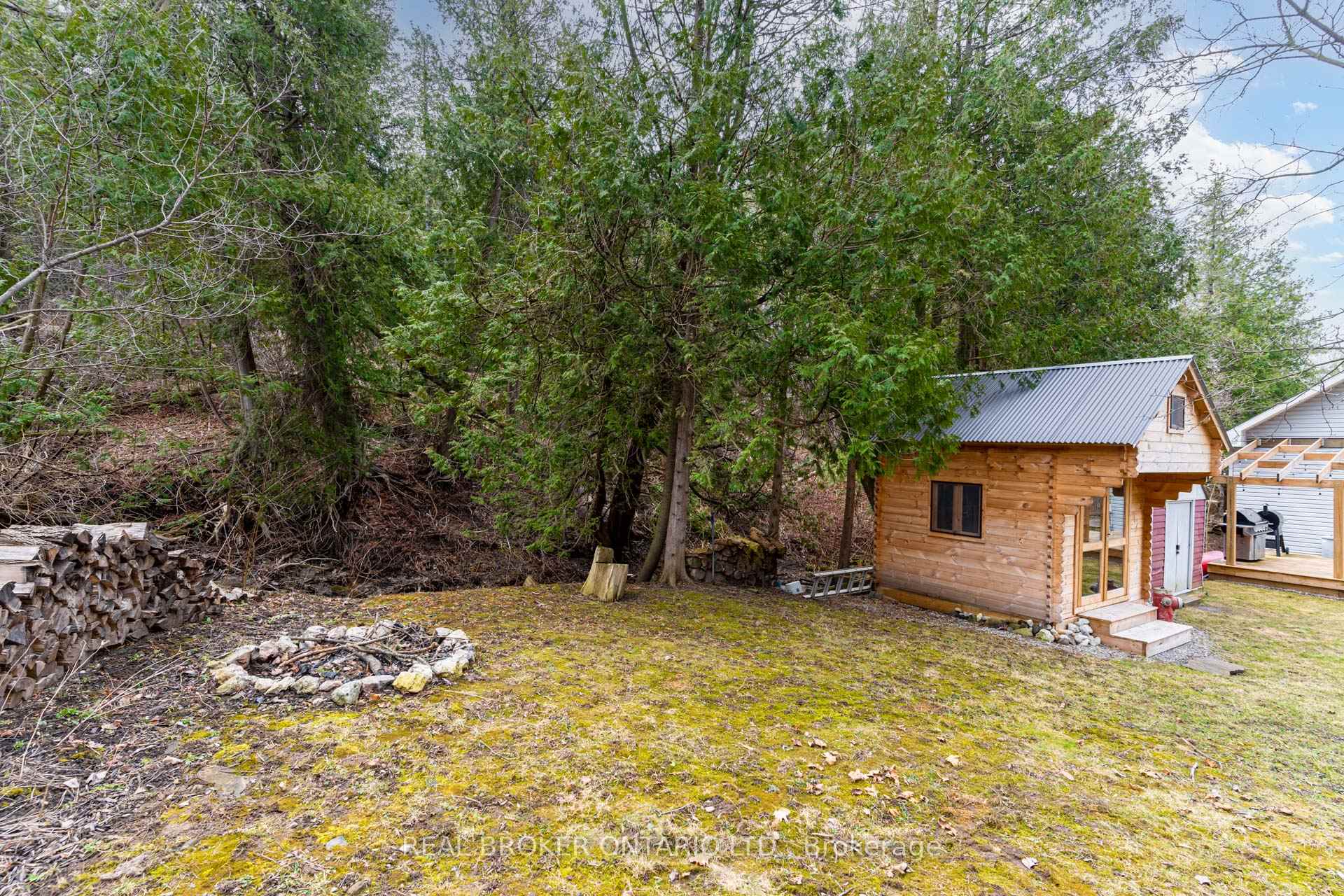 Photo 18 of 29 Old Pavillion Road, Caledon, Cheltenham — HOMEH