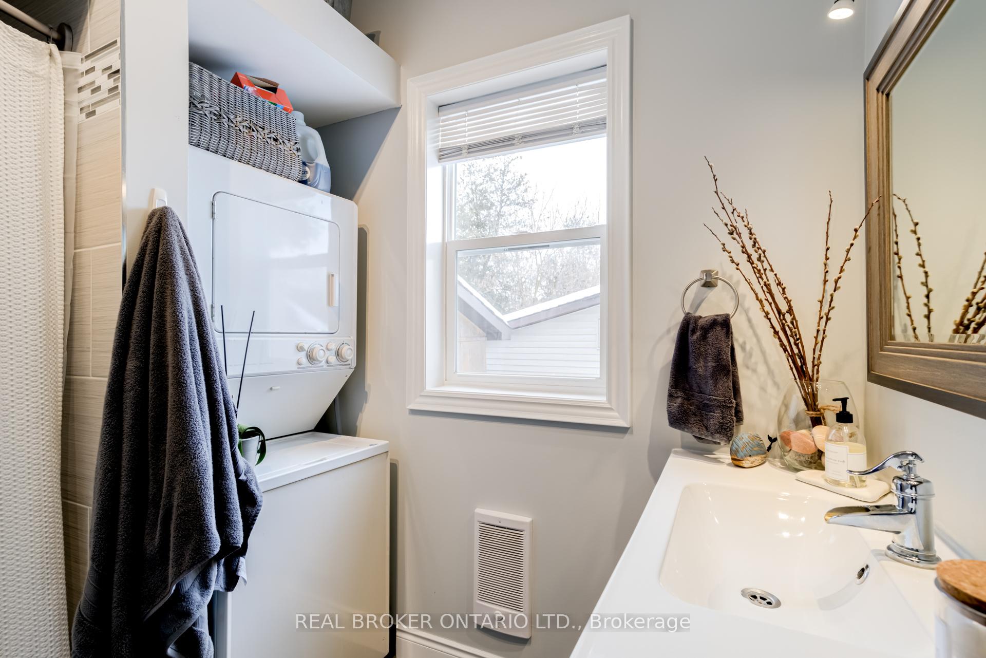 Photo 24 of 29 Old Pavillion Road, Caledon, Cheltenham — HOMEH