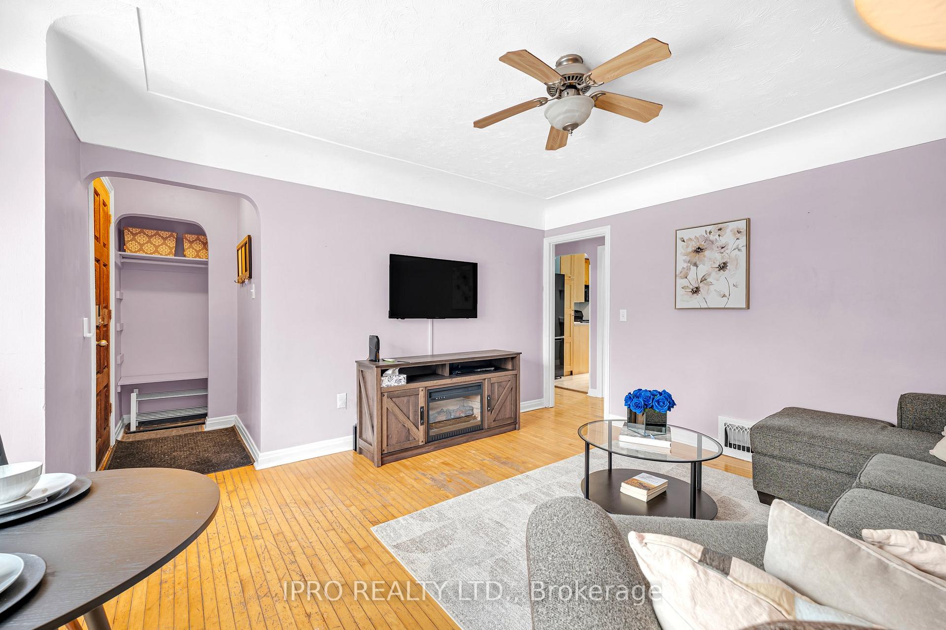 Photo 7 of 179 Bond Street N, Hamilton, Westdale — HOMEH
