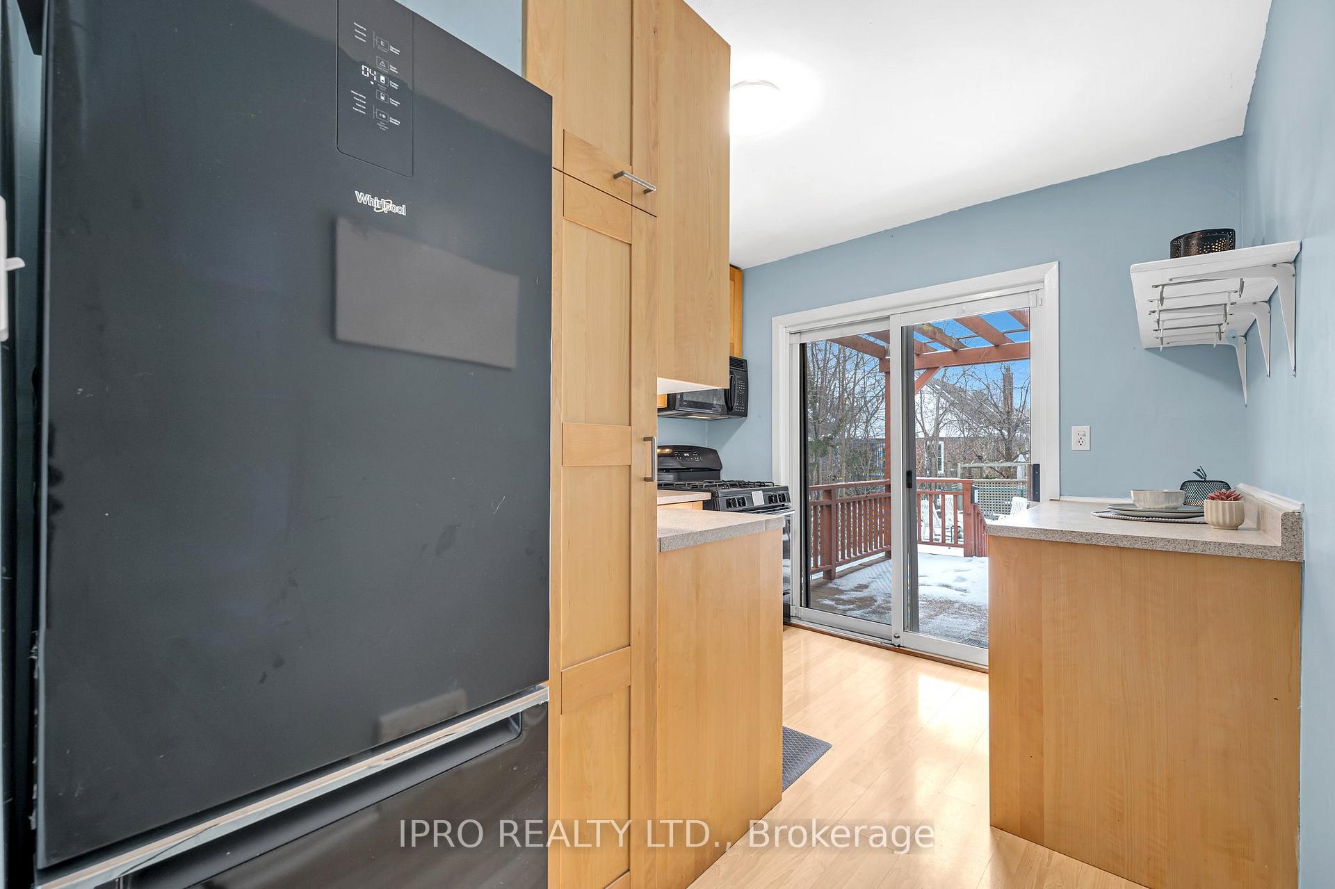 Photo 11 of 179 Bond Street N, Hamilton, Westdale — HOMEH