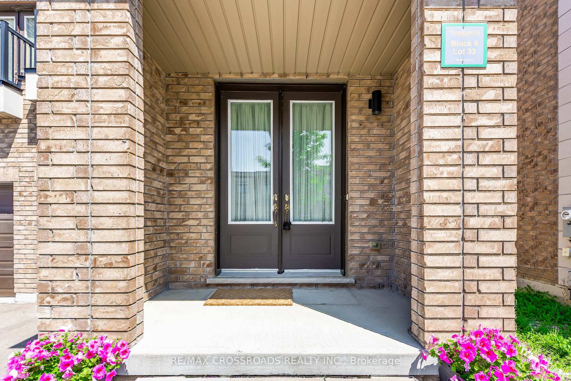 Photo 6 of 192 Elyse Court, Aurora, Bayview Northeast — HOMEH
