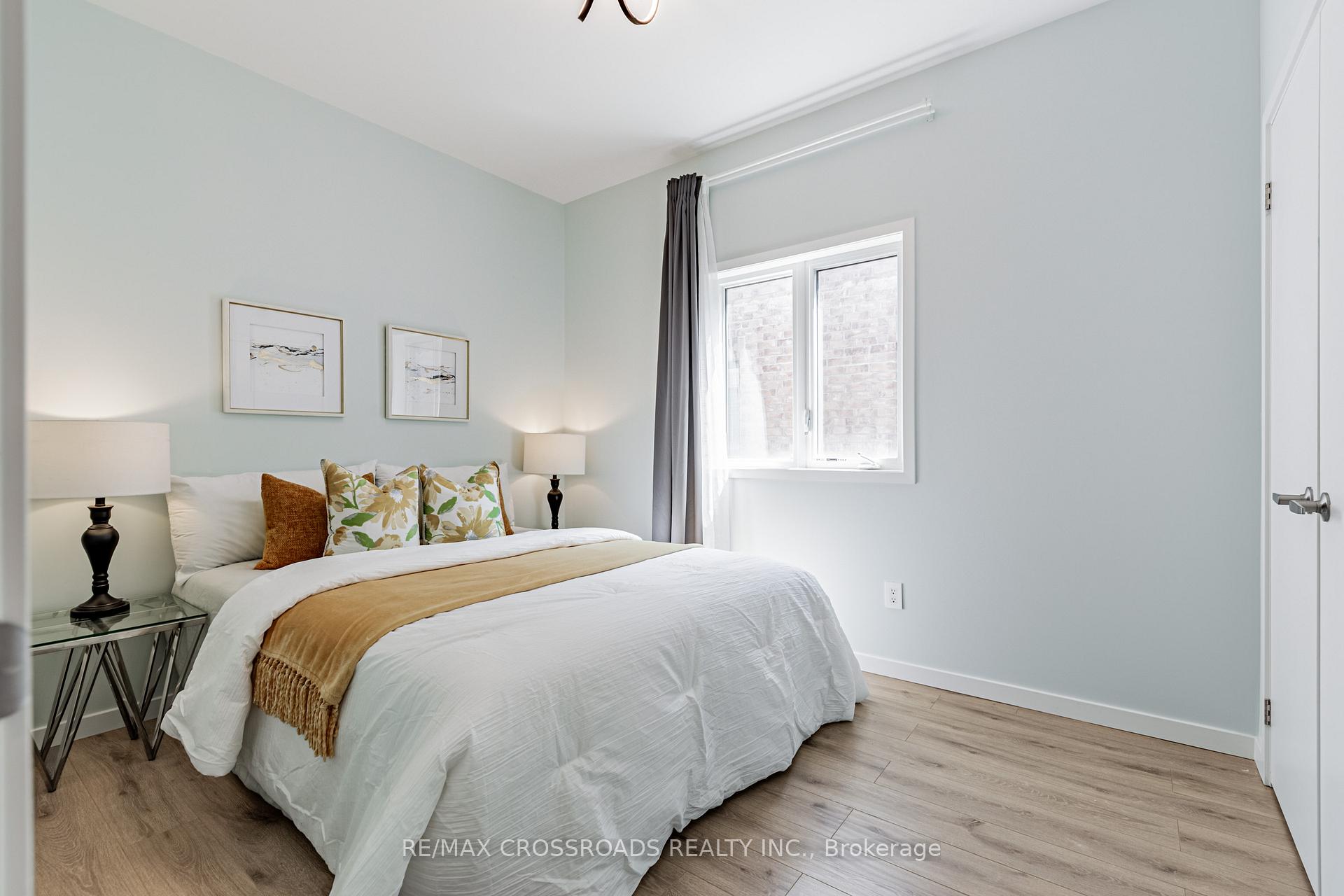 Photo 15 of 192 Elyse Court, Aurora, Bayview Northeast — HOMEH