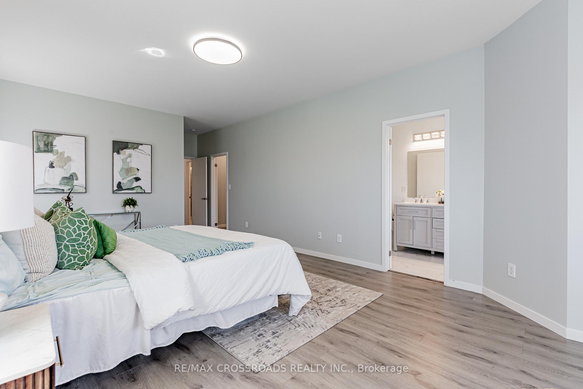 Photo 19 of 192 Elyse Court, Aurora, Bayview Northeast — HOMEH