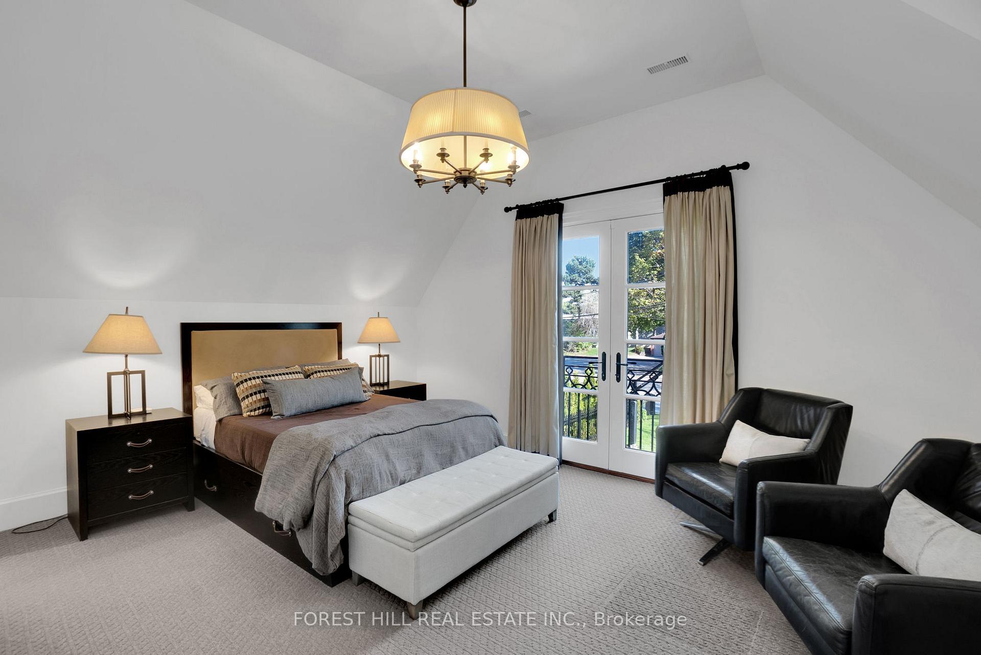 Photo 12 of 102 Sandringham Drive, Toronto, Lawrence Park North — HOMEH