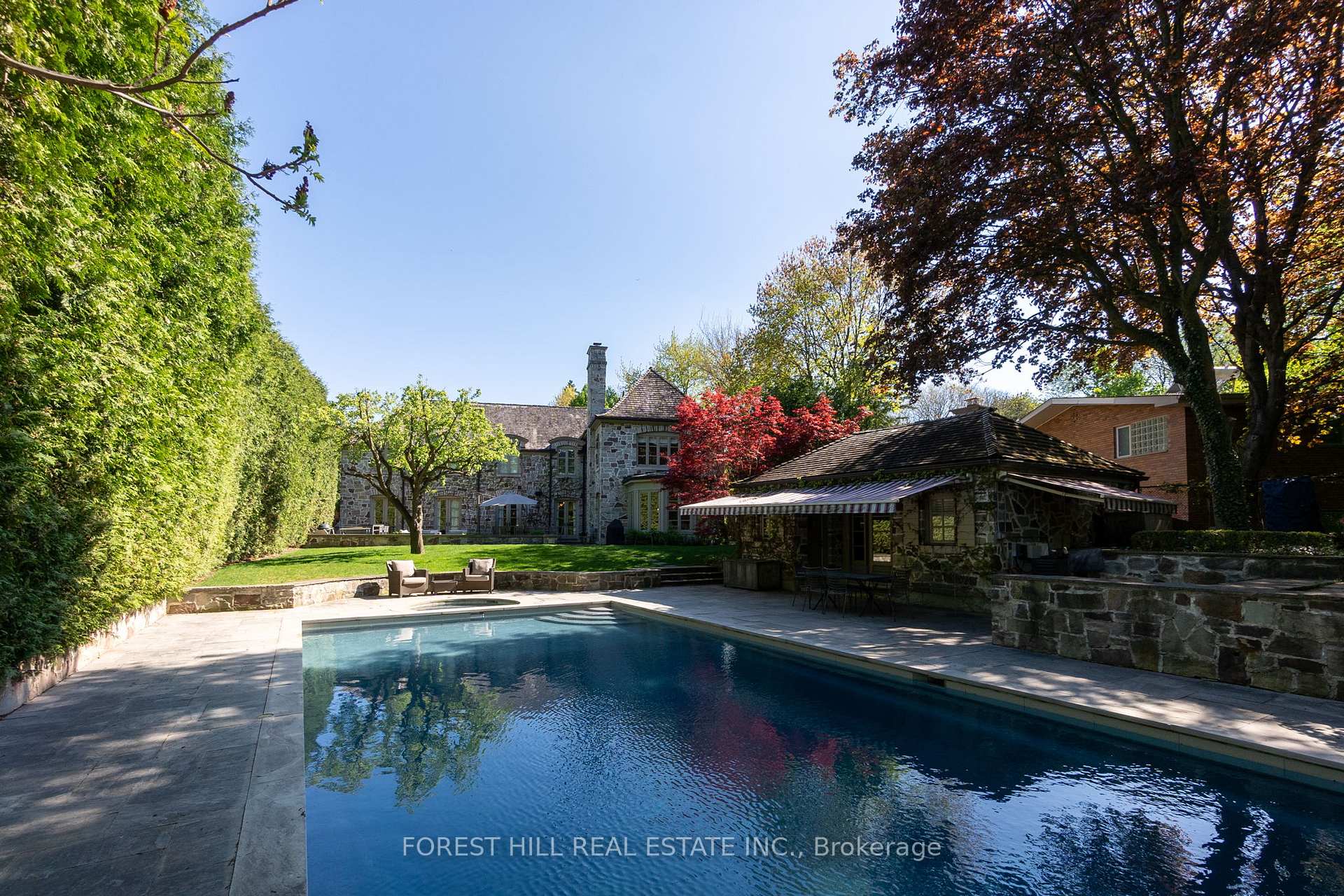 Photo 22 of 102 Sandringham Drive, Toronto, Lawrence Park North — HOMEH