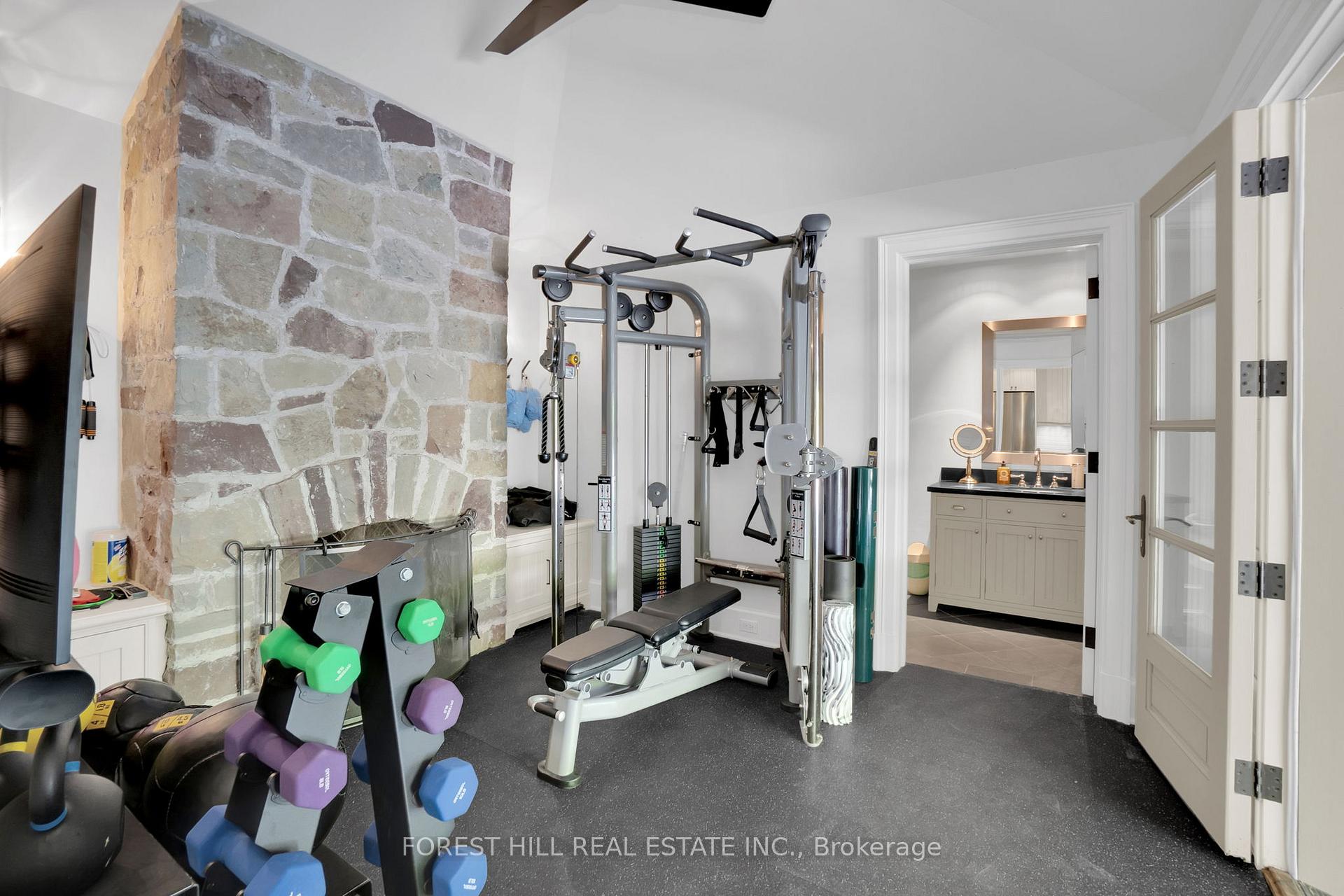 Photo 27 of 102 Sandringham Drive, Toronto, Lawrence Park North — HOMEH