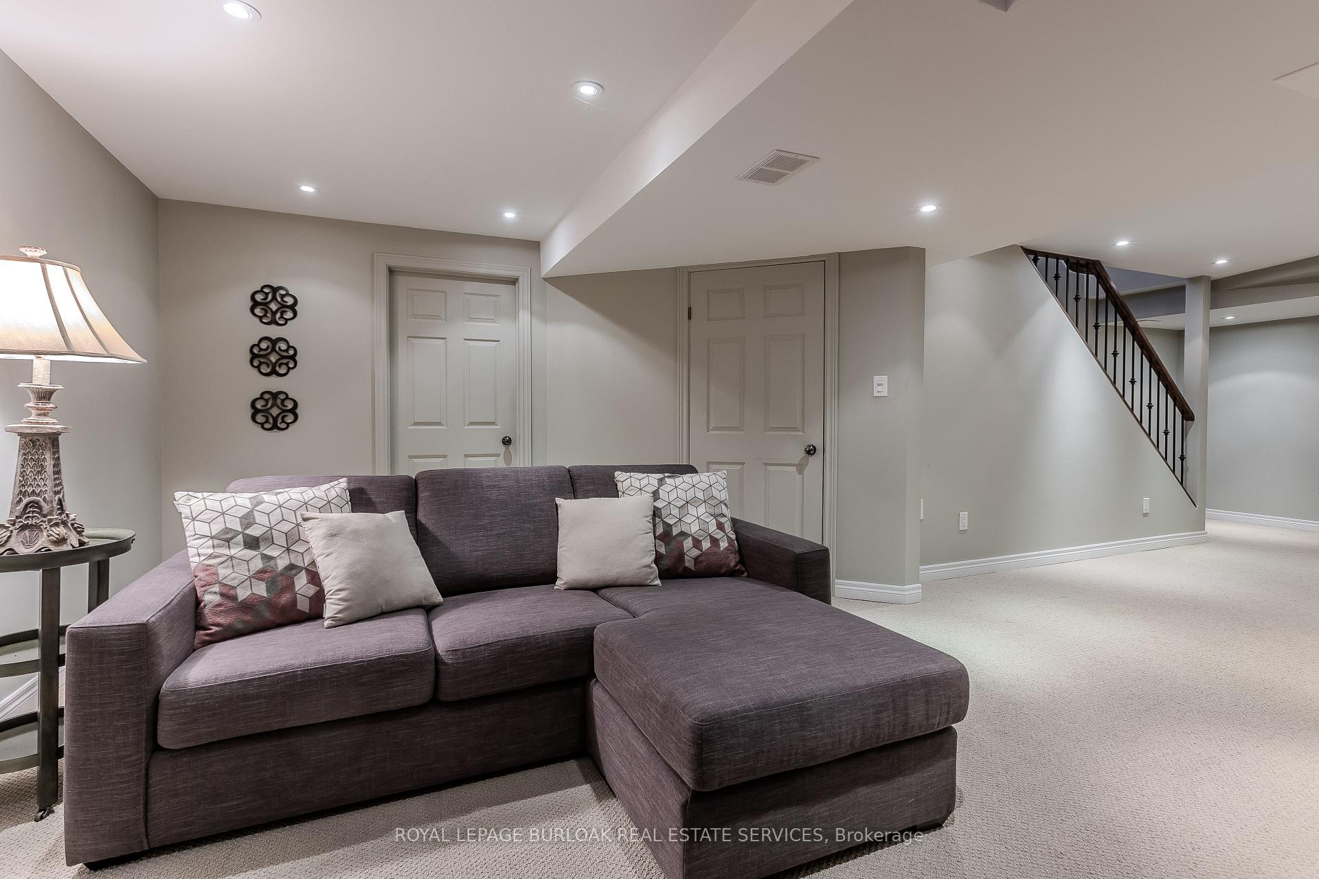 Photo 22 of 192 Pinehill Drive, Hamilton, Rural Glanbrook — HOMEH