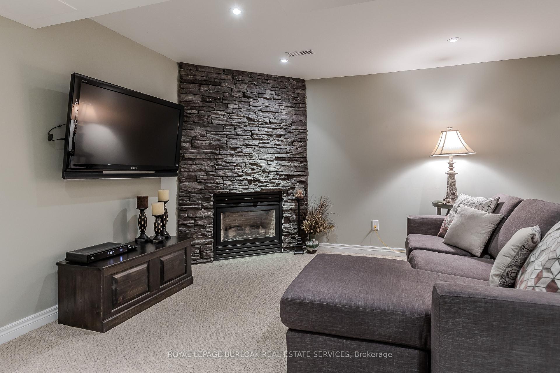 Photo 31 of 192 Pinehill Drive, Hamilton, Rural Glanbrook — HOMEH
