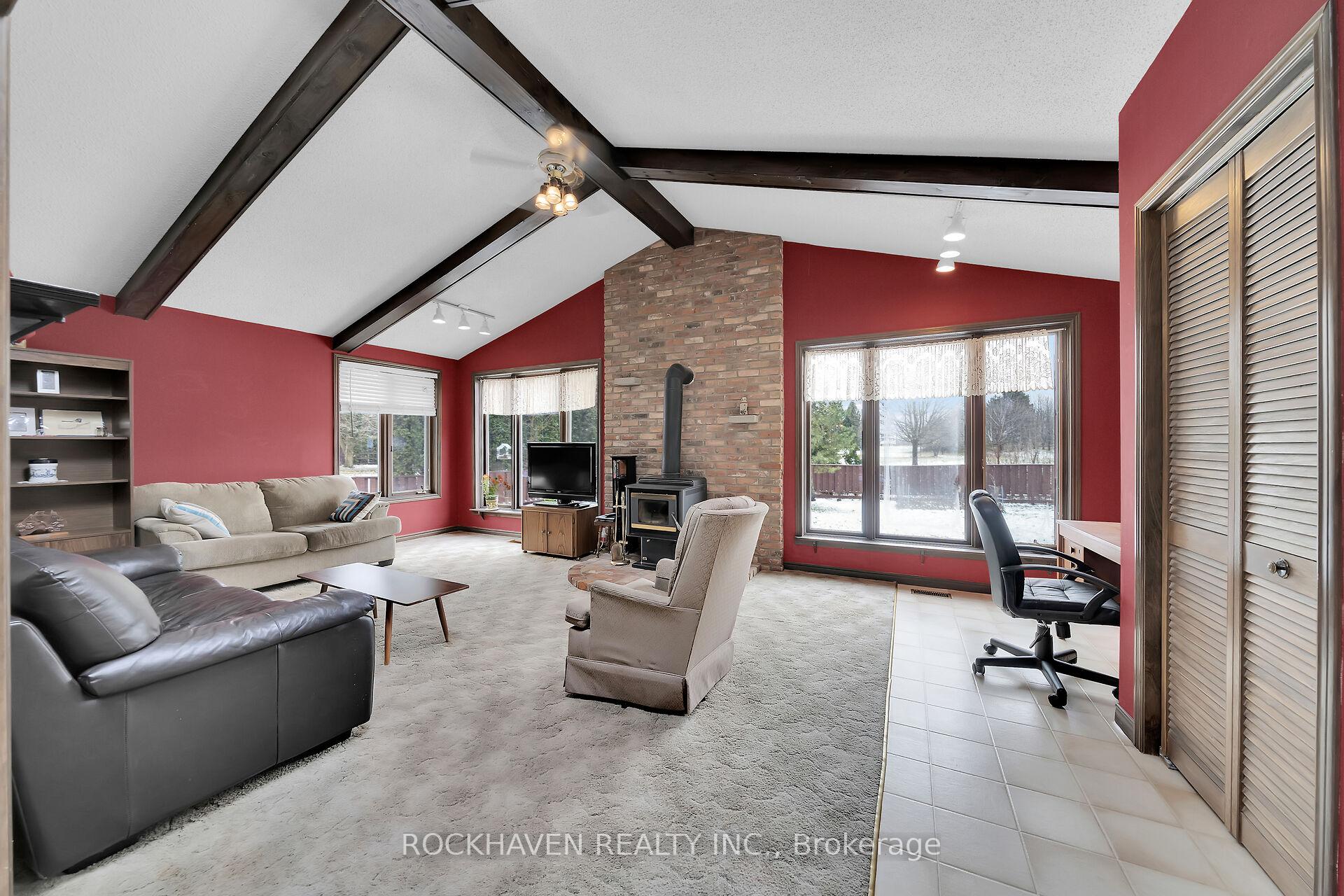 Photo 17 of 223 5th Con Road E, Hamilton, Rural Flamborough — HOMEH
