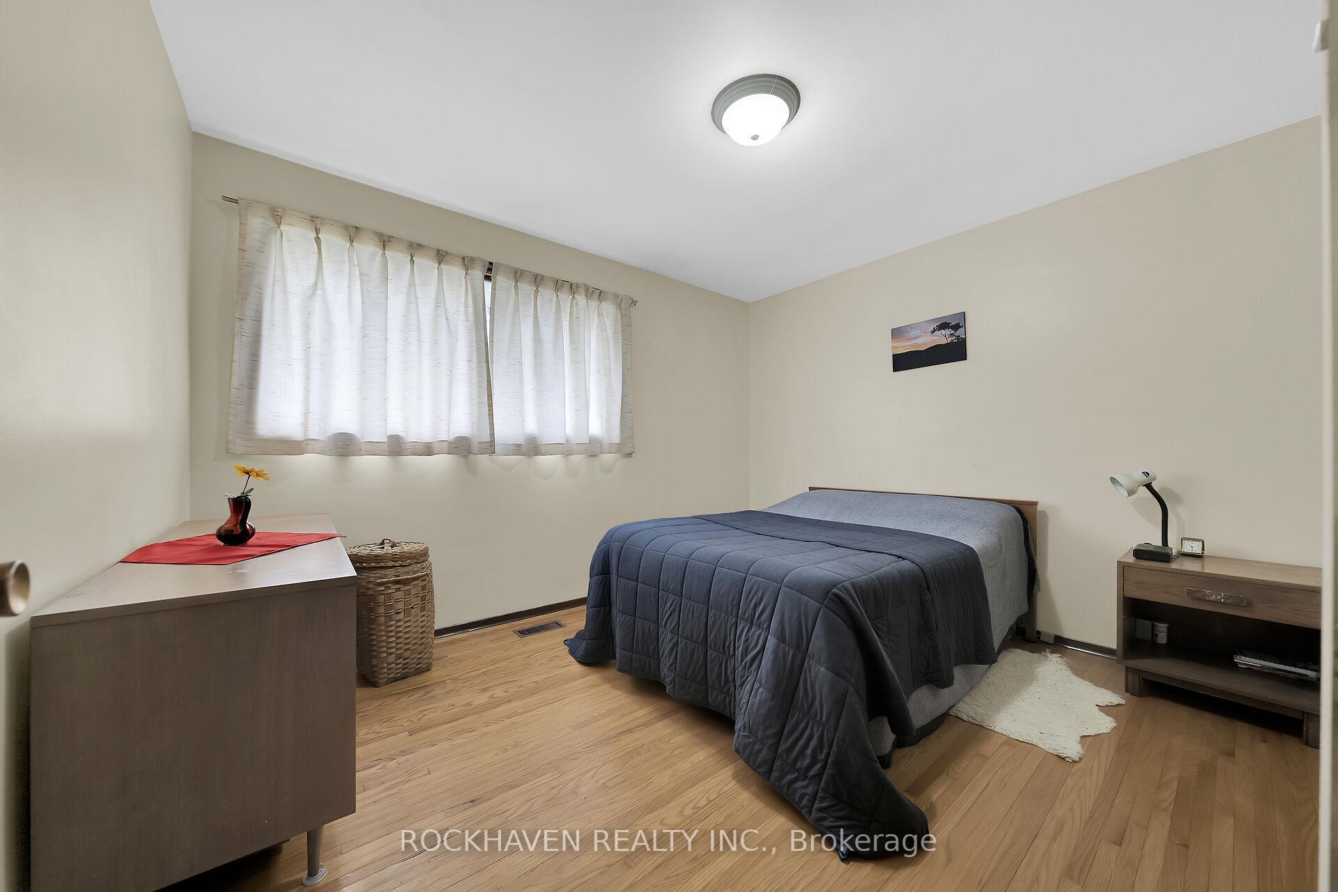 Photo 5 of 223 5th Con Road E, Hamilton, Rural Flamborough — HOMEH