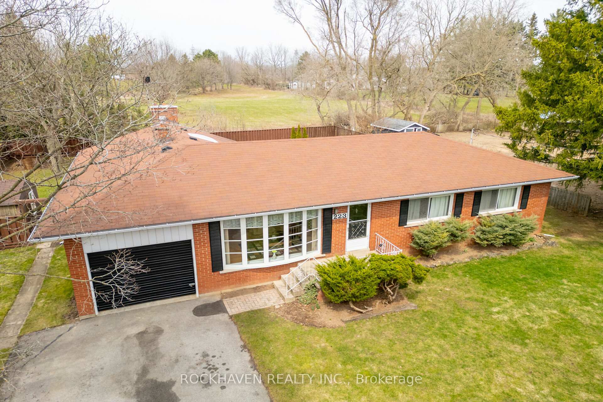 Photo 14 of 223 5th Con Road E, Hamilton, Rural Flamborough — HOMEH