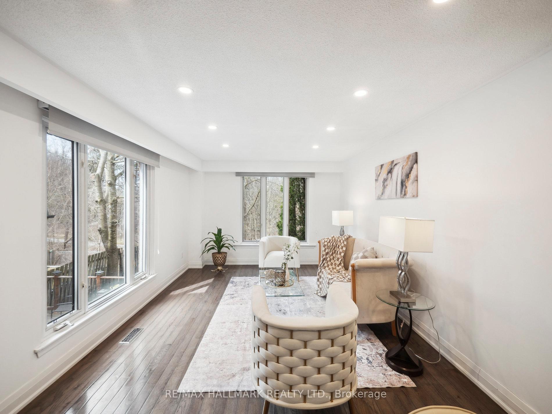 Photo 14 of 48 St Andrews Court, Aurora, Hills of St Andrew — HOMEH