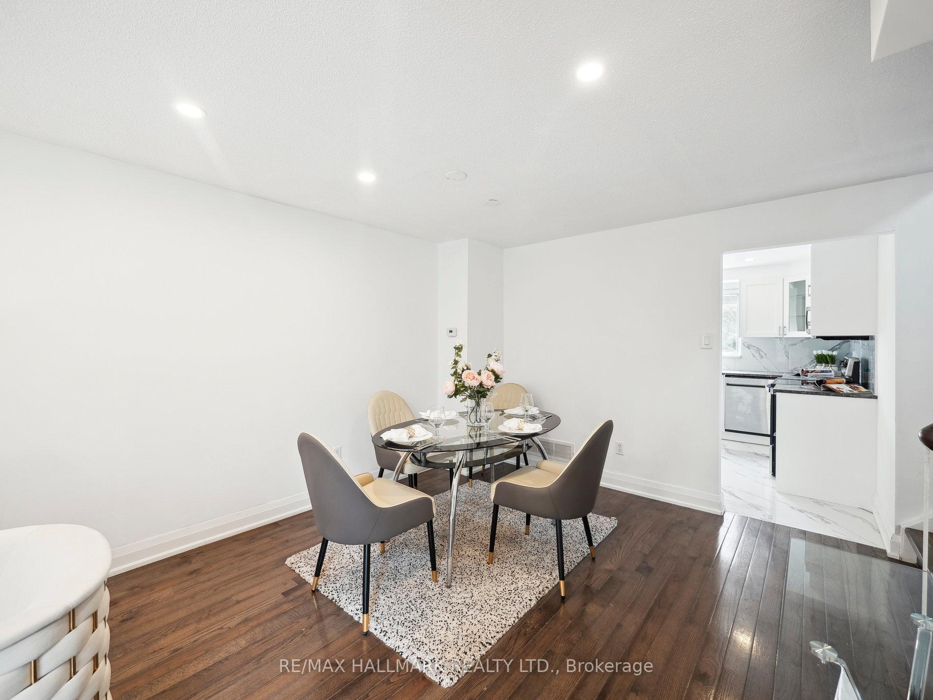 Photo 11 of 48 St Andrews Court, Aurora, Hills of St Andrew — HOMEH
