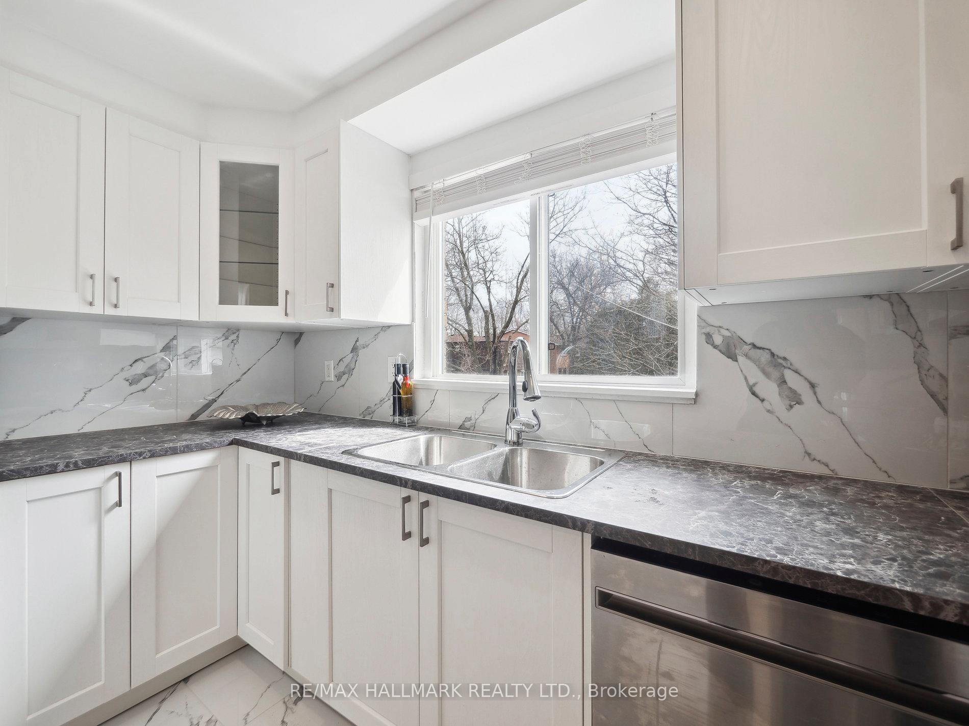Photo 17 of 48 St Andrews Court, Aurora, Hills of St Andrew — HOMEH