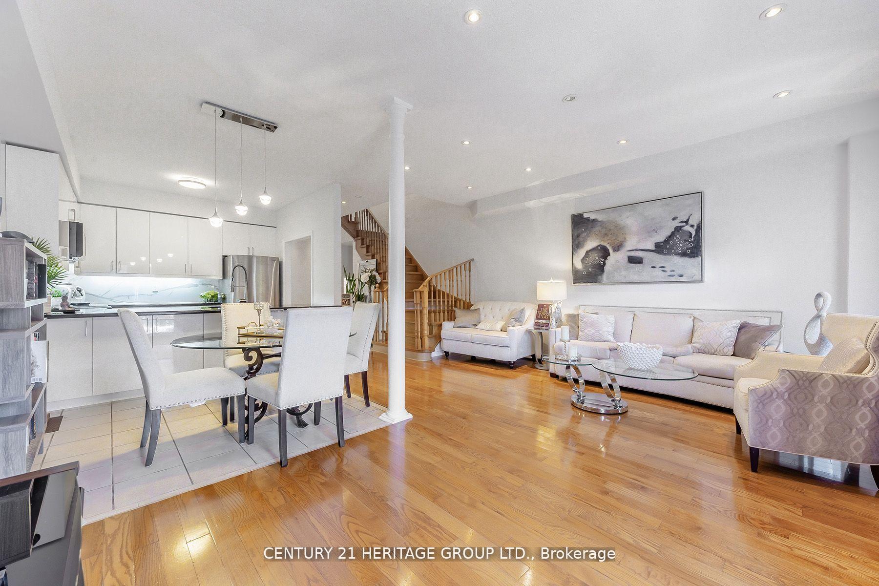 Photo 6 of 74 Lander Crescent, Vaughan, Patterson — HOMEH