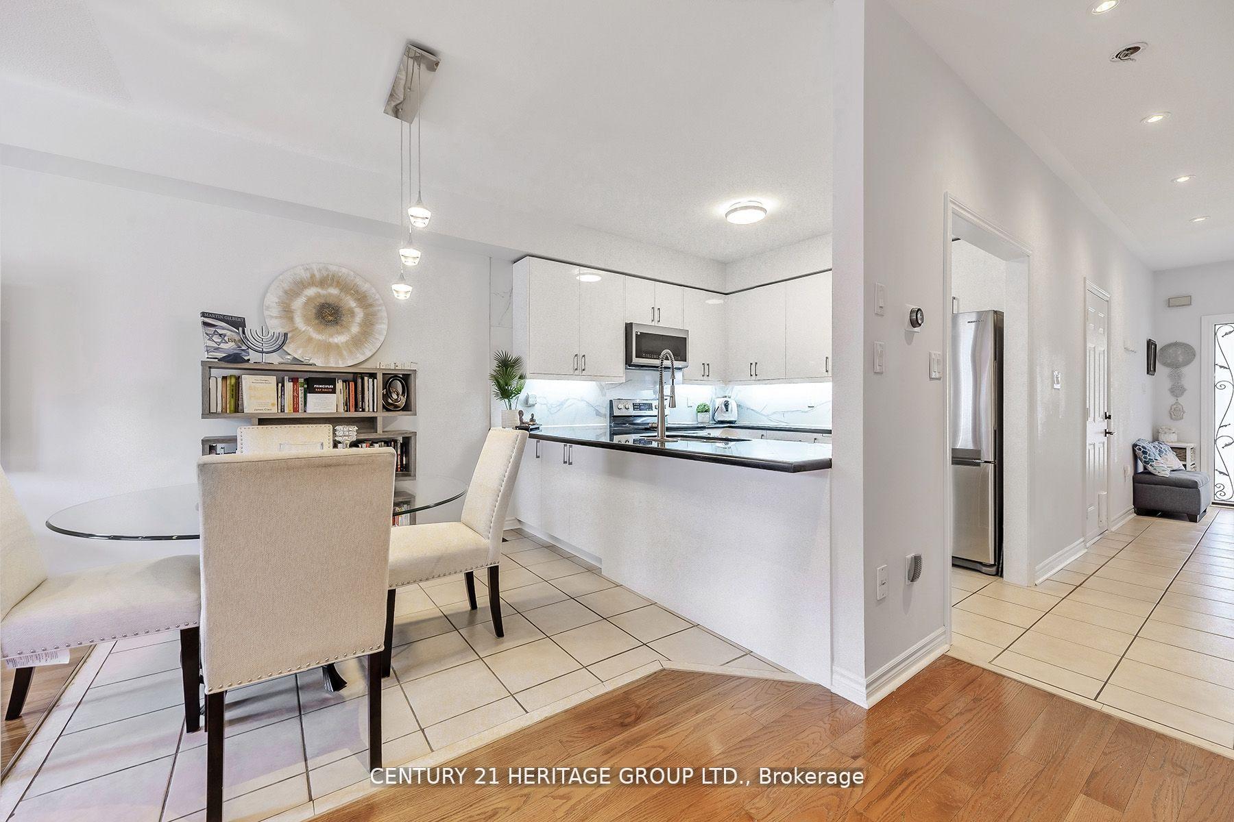Photo 8 of 74 Lander Crescent, Vaughan, Patterson — HOMEH
