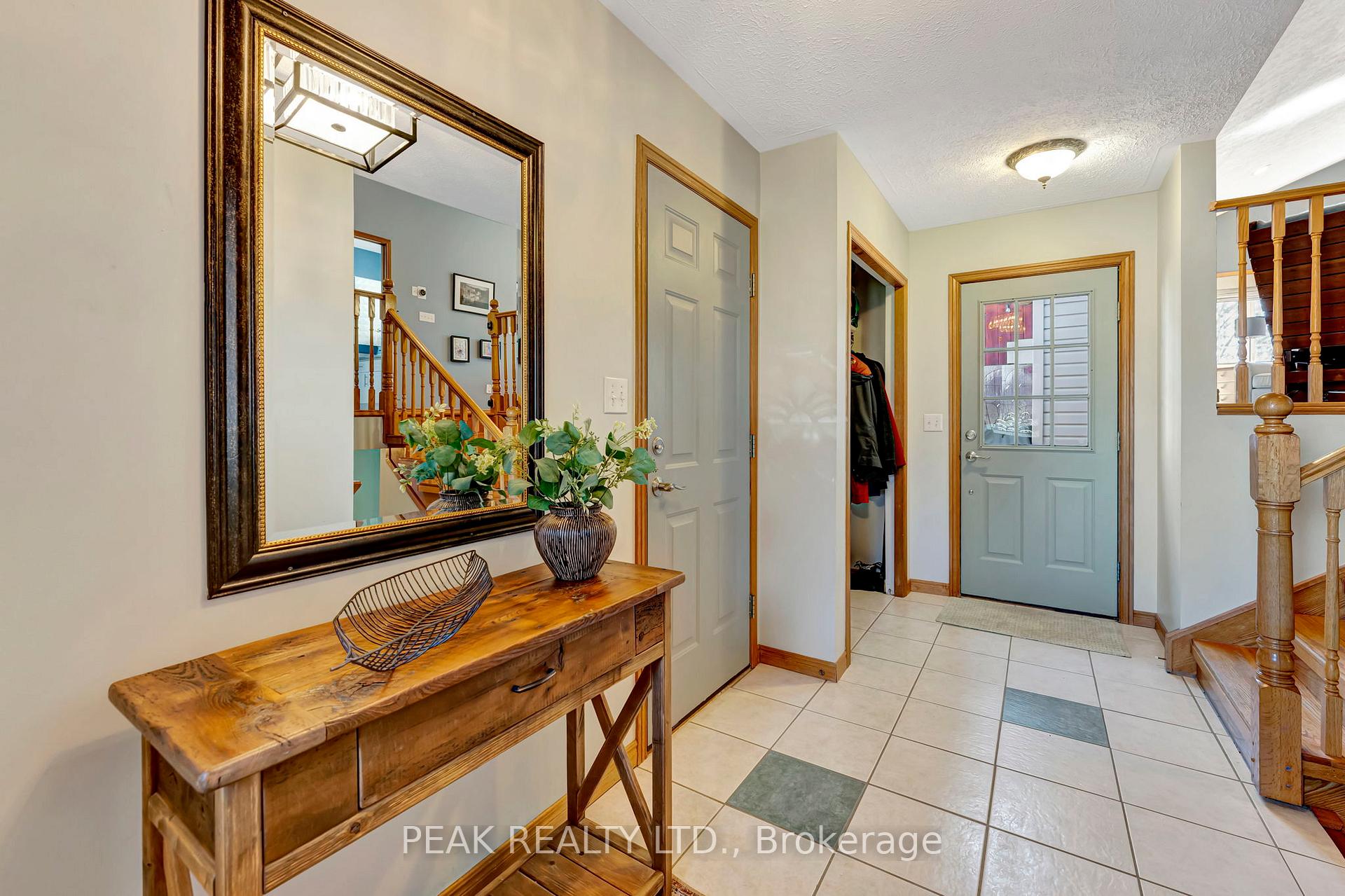 Photo 2 of 3 Emerson Court, Brant, Paris — HOMEH