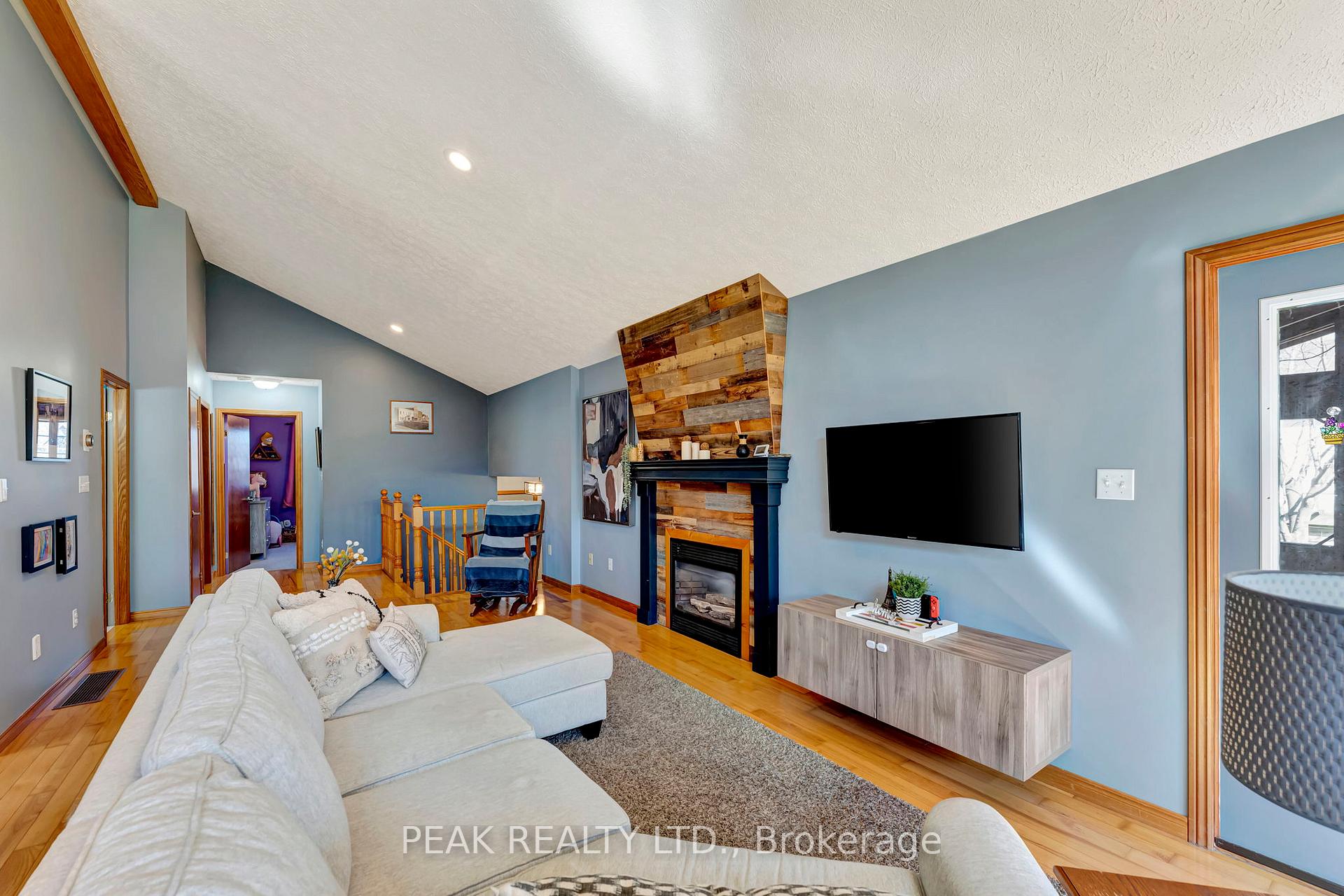 Photo 5 of 3 Emerson Court, Brant, Paris — HOMEH