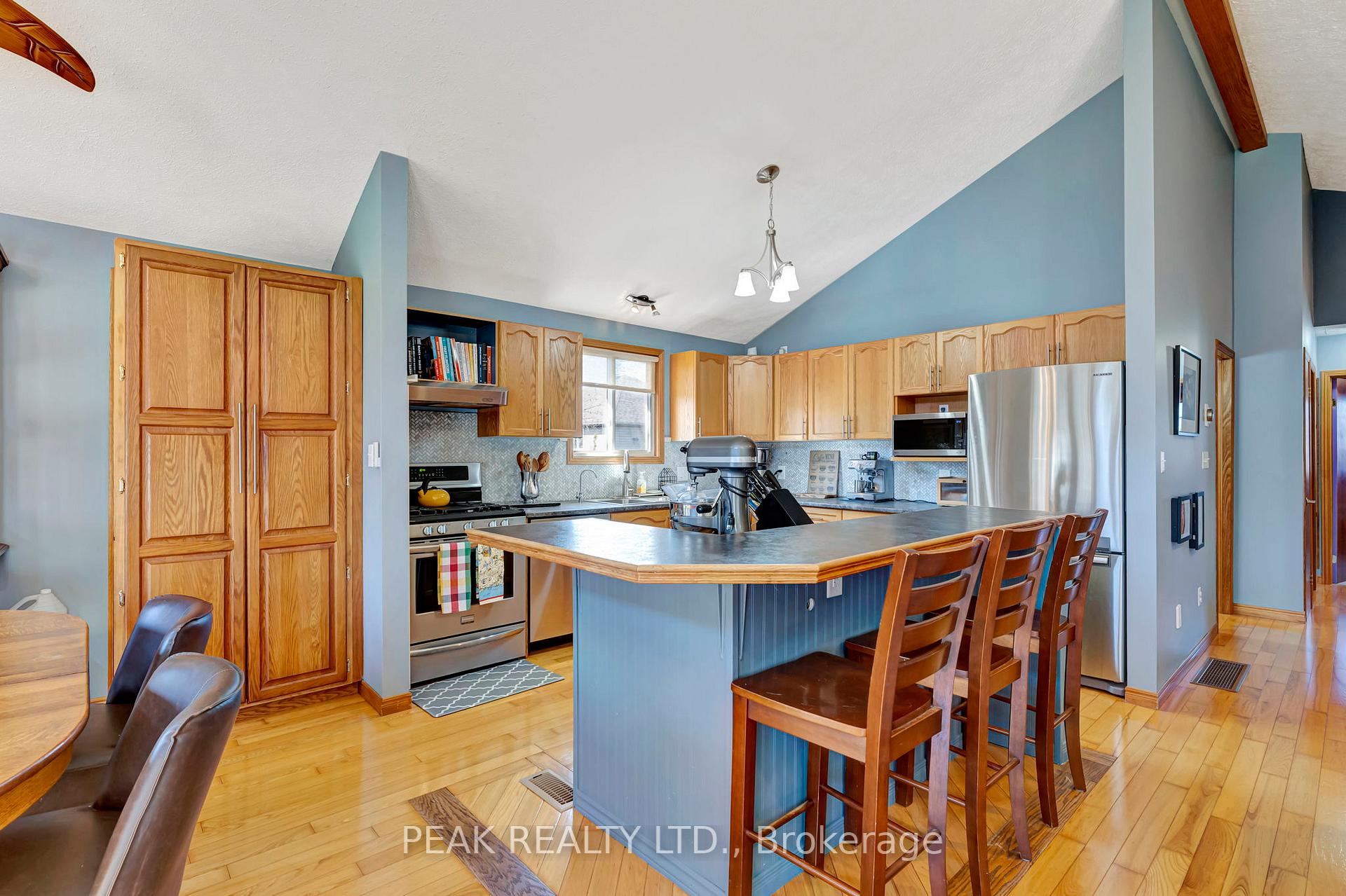 Photo 16 of 3 Emerson Court, Brant, Paris — HOMEH