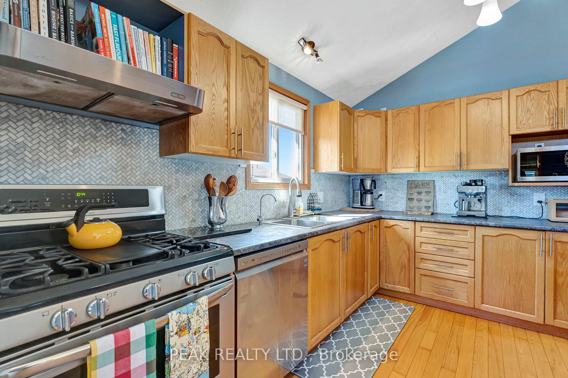 Photo 4 of 3 Emerson Court, Brant, Paris — HOMEH