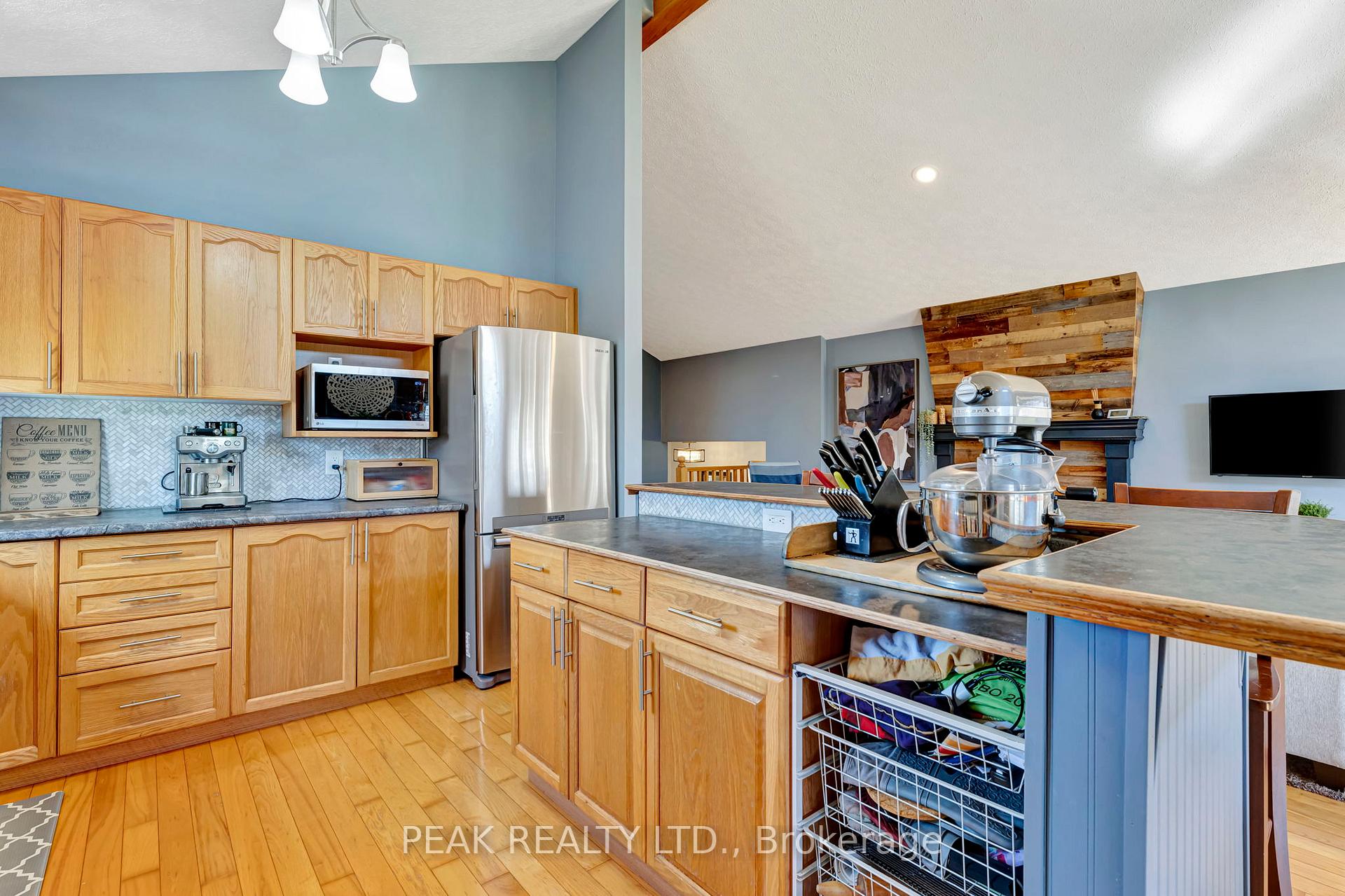 Photo 20 of 3 Emerson Court, Brant, Paris — HOMEH